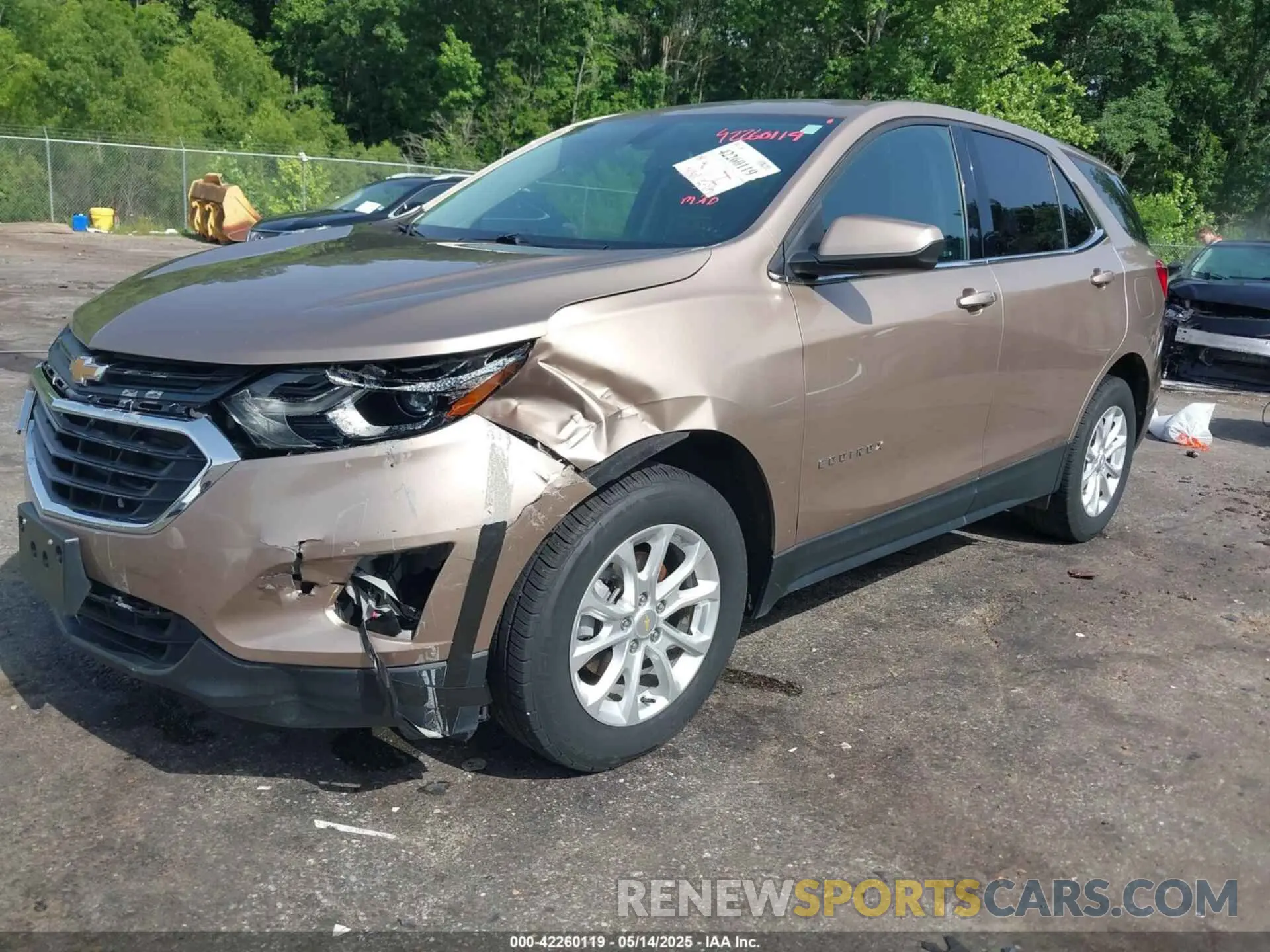 2 fotografías del automóvil dañado 2GNAXUEV1K6237013 CHEVROLET EQUINOX 2019