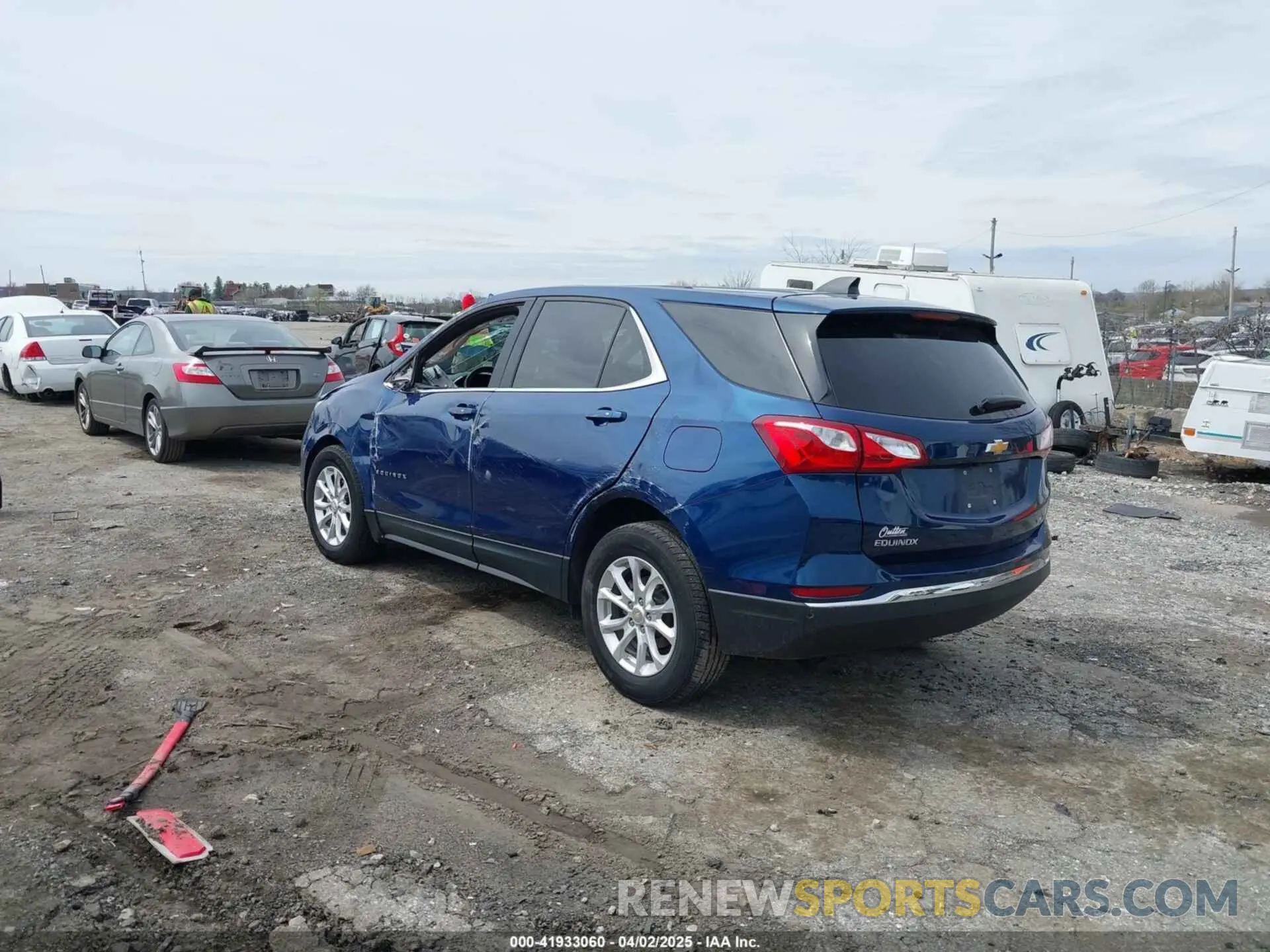 3 fotografías del automóvil dañado 2GNAXUEV1K6269623 CHEVROLET EQUINOX 2019