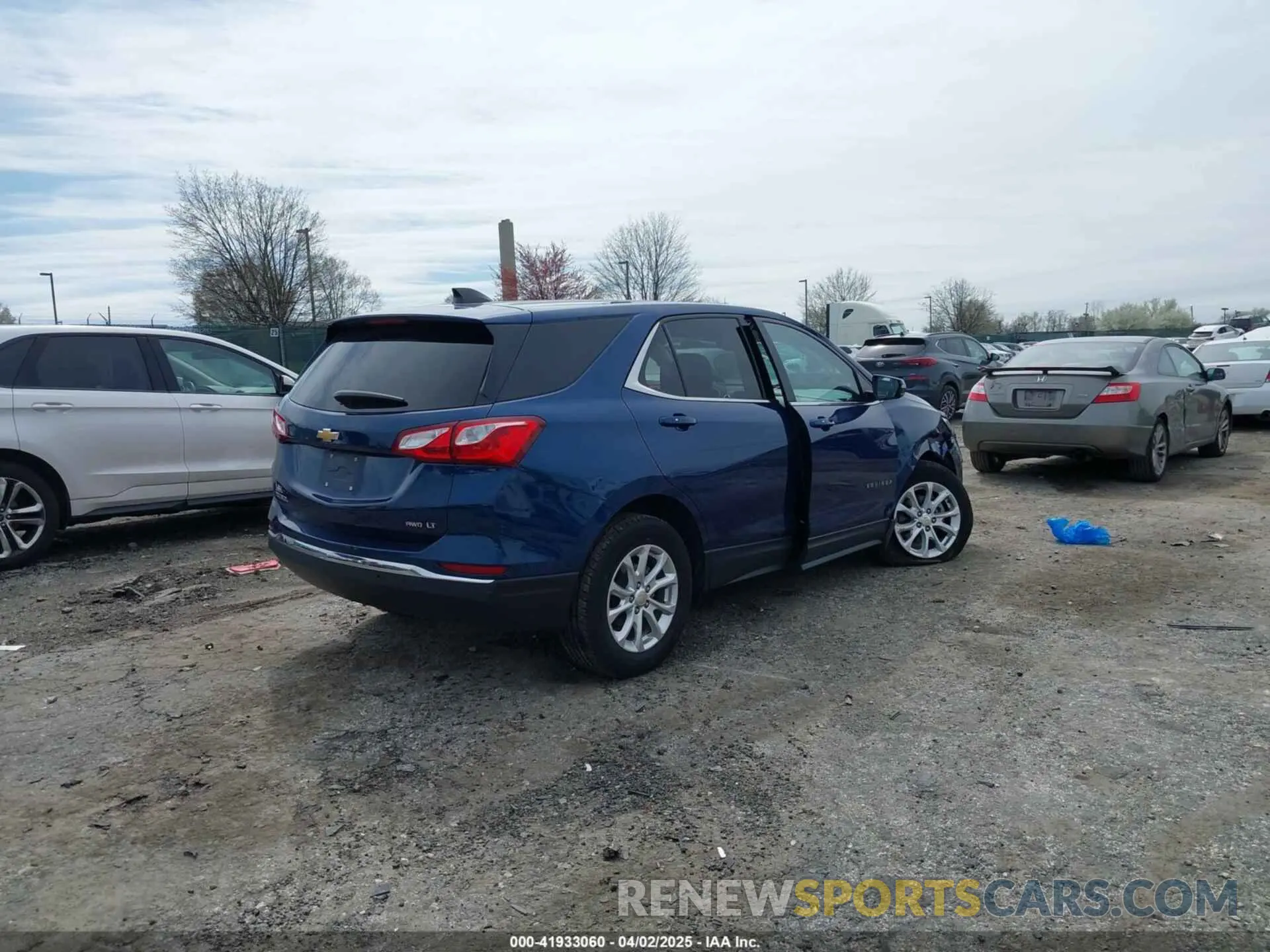 4 fotografías del automóvil dañado 2GNAXUEV1K6269623 CHEVROLET EQUINOX 2019