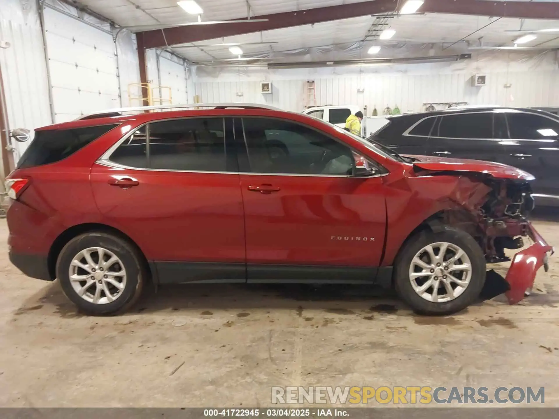 13 fotografías del automóvil dañado 2GNAXUEV2K6112697 CHEVROLET EQUINOX 2019