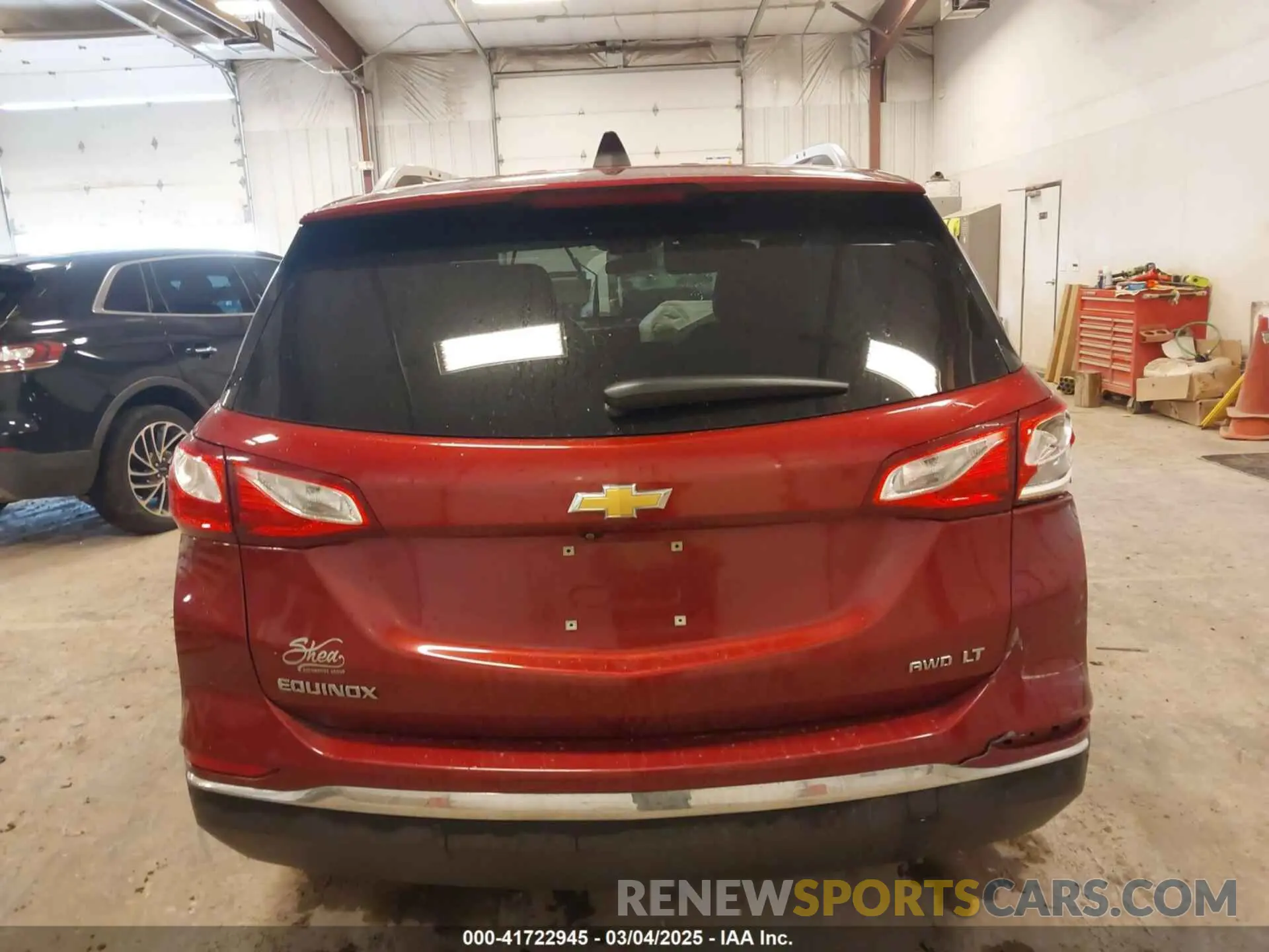 16 fotografías del automóvil dañado 2GNAXUEV2K6112697 CHEVROLET EQUINOX 2019
