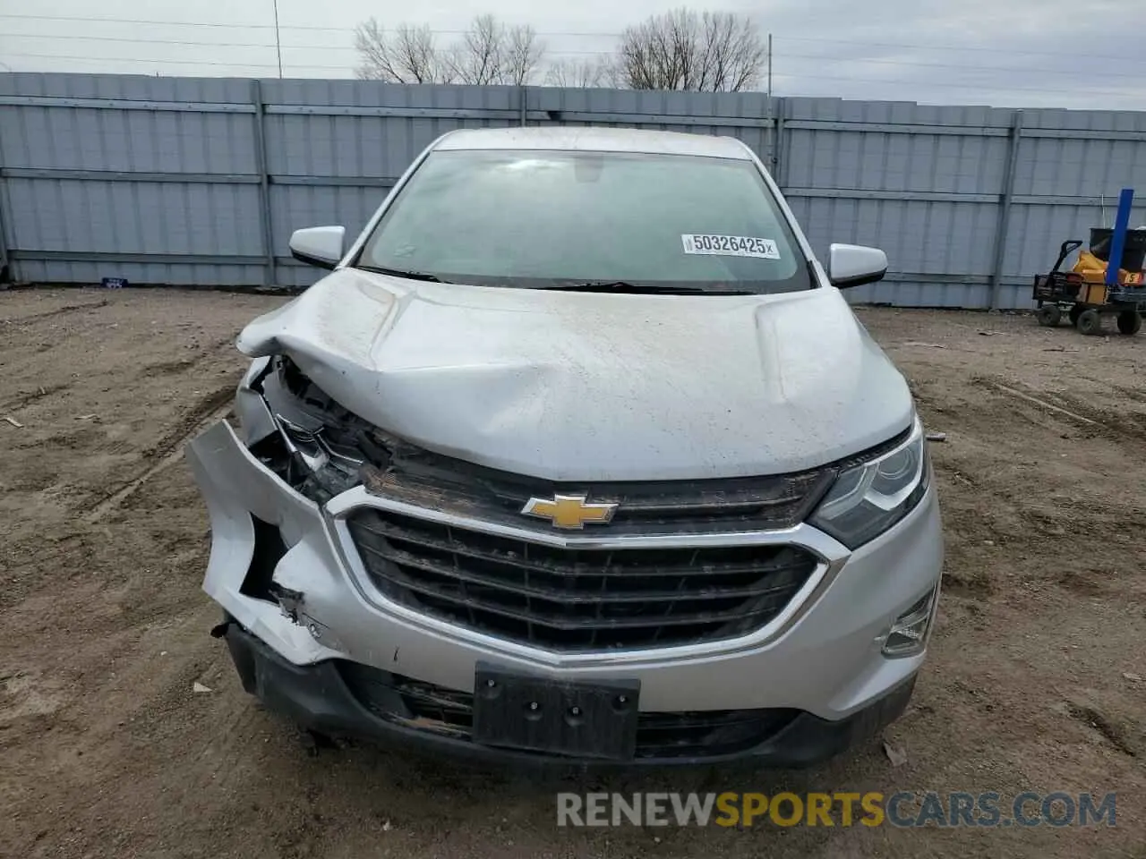 5 fotografías del automóvil dañado 2GNAXUEV2K6156151 CHEVROLET EQUINOX 2019