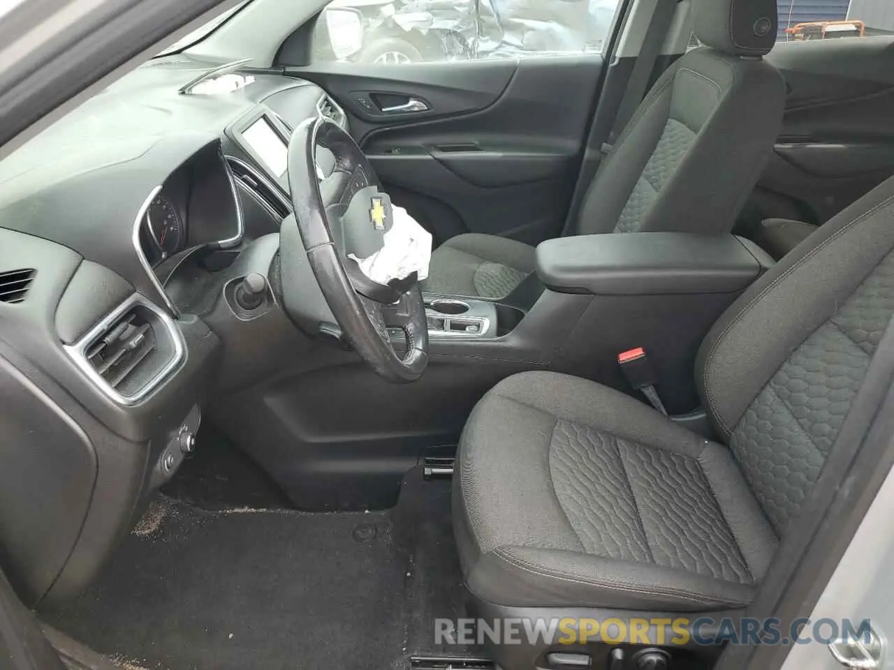 7 fotografías del automóvil dañado 2GNAXUEV2K6156151 CHEVROLET EQUINOX 2019