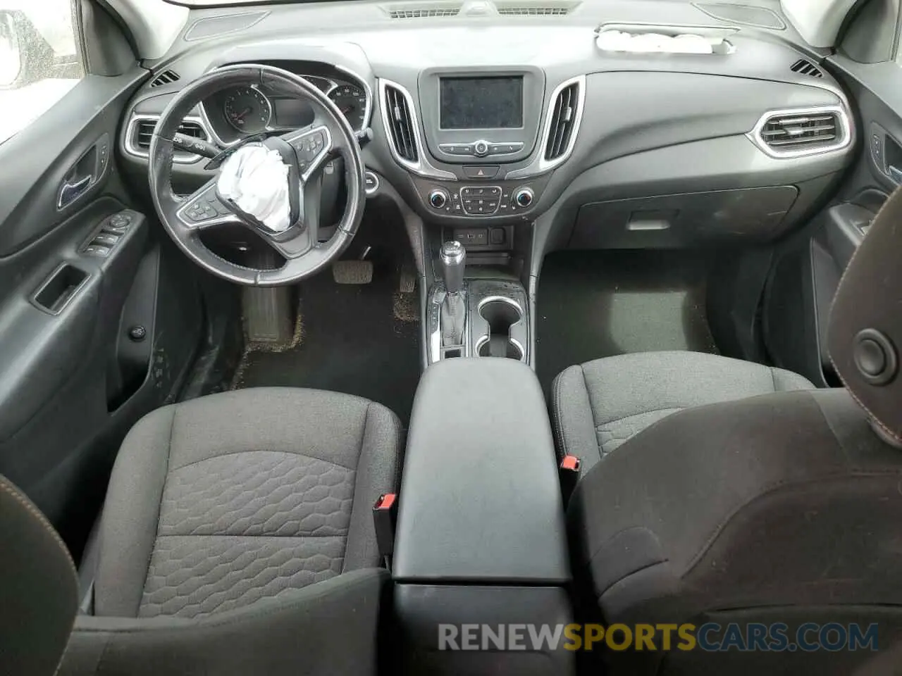 8 fotografías del automóvil dañado 2GNAXUEV2K6156151 CHEVROLET EQUINOX 2019