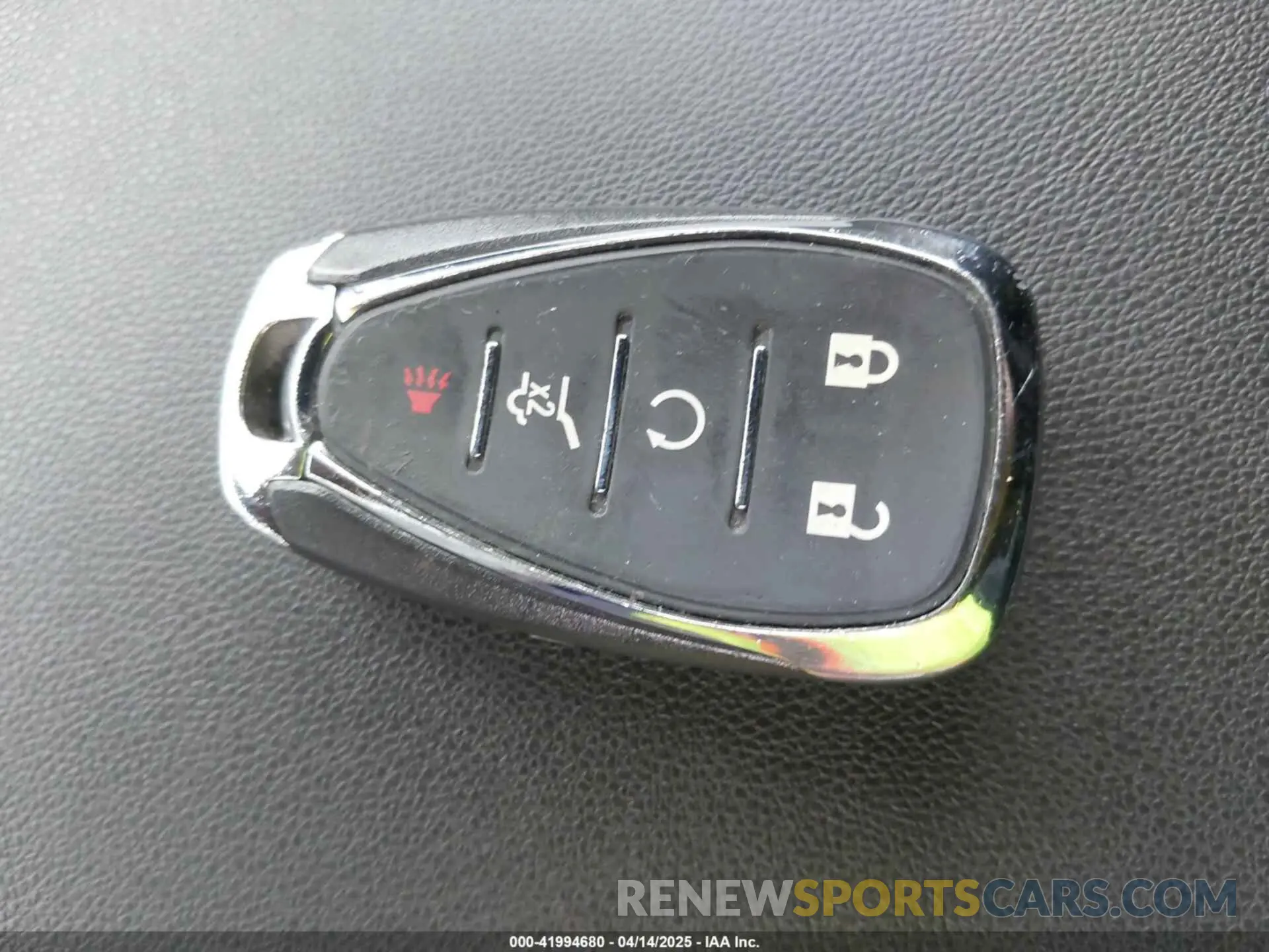 11 fotografías del automóvil dañado 2GNAXUEV2K6173922 CHEVROLET EQUINOX 2019