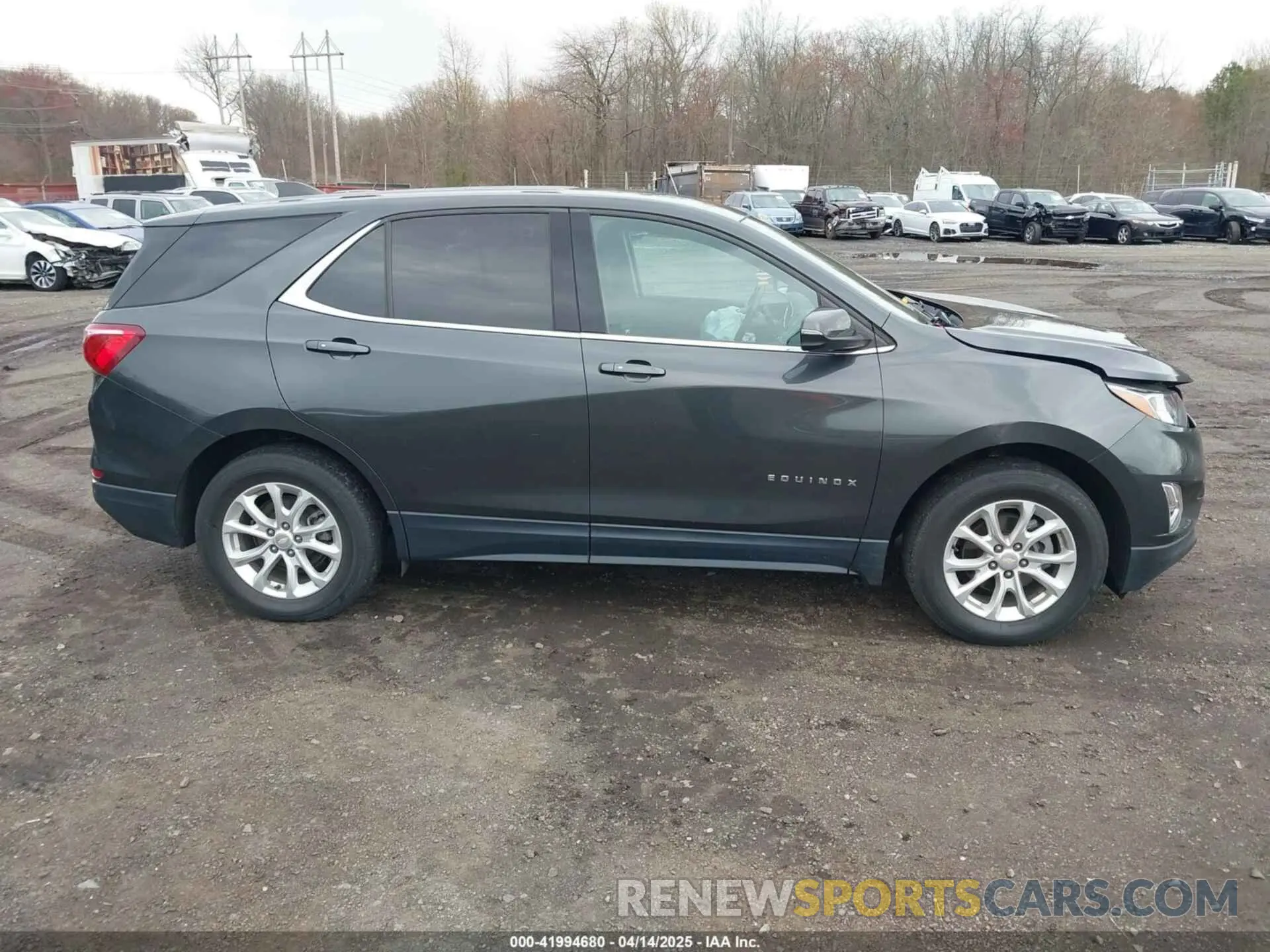 13 fotografías del automóvil dañado 2GNAXUEV2K6173922 CHEVROLET EQUINOX 2019