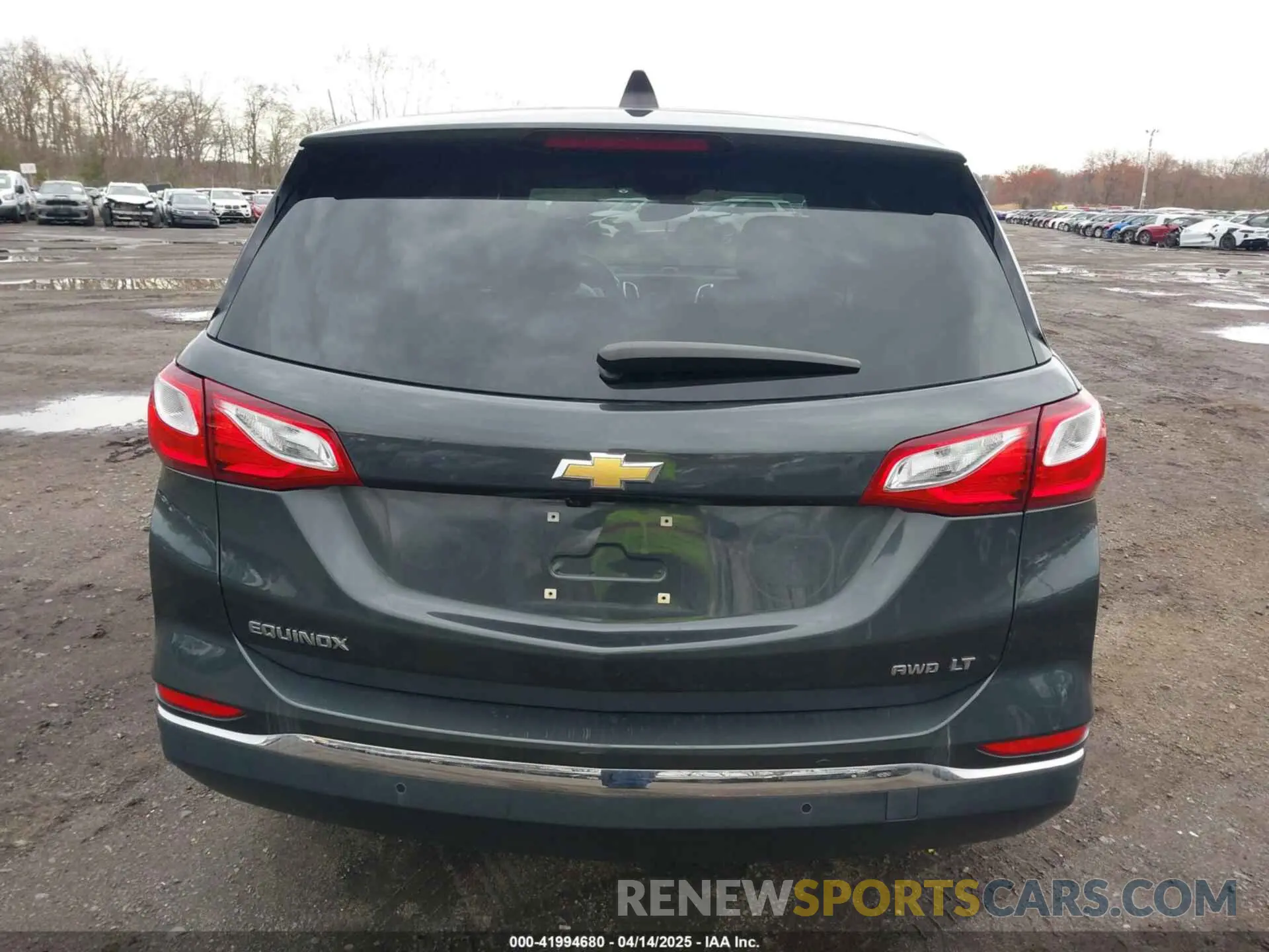 16 fotografías del automóvil dañado 2GNAXUEV2K6173922 CHEVROLET EQUINOX 2019