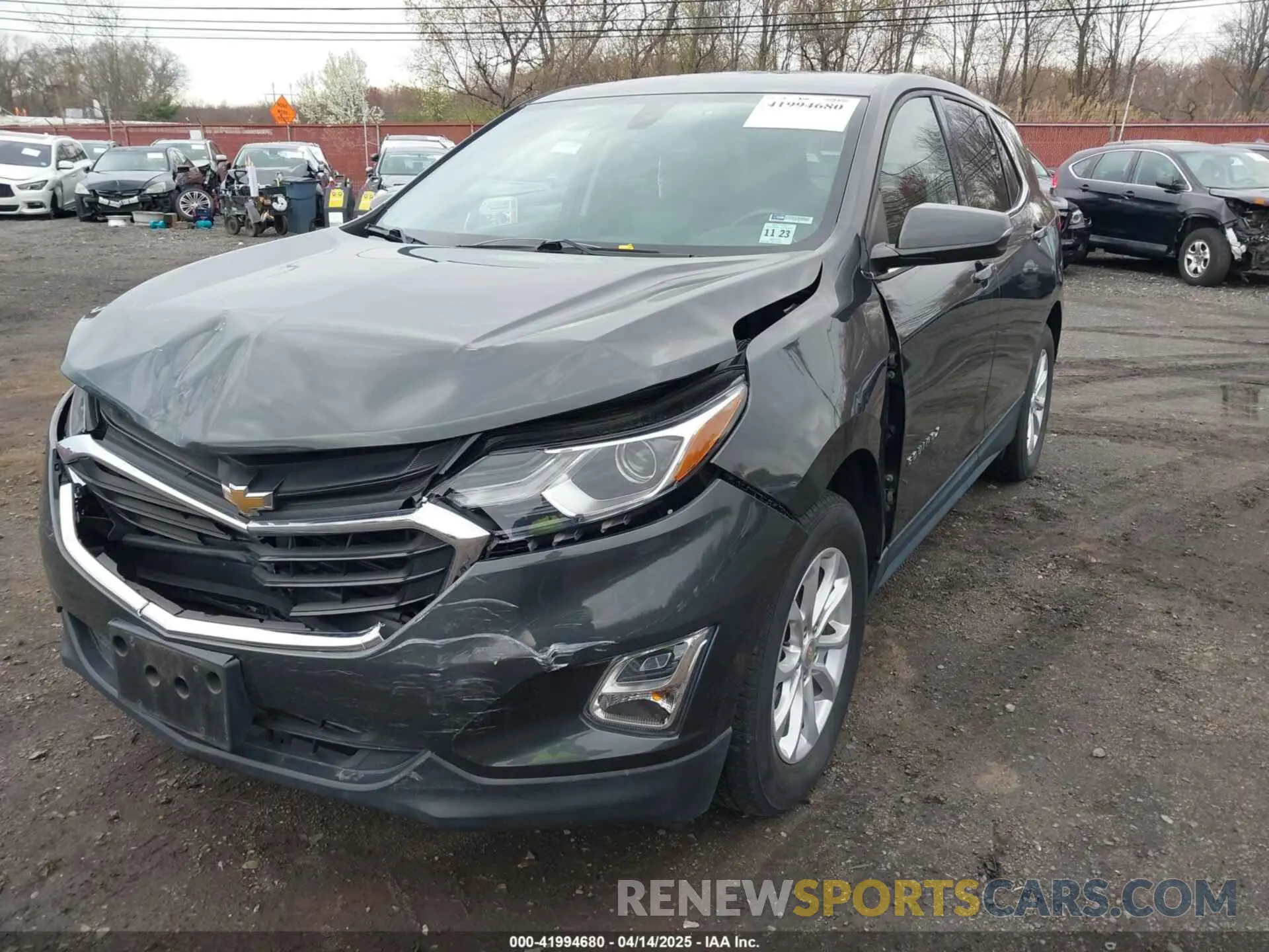 6 fotografías del automóvil dañado 2GNAXUEV2K6173922 CHEVROLET EQUINOX 2019