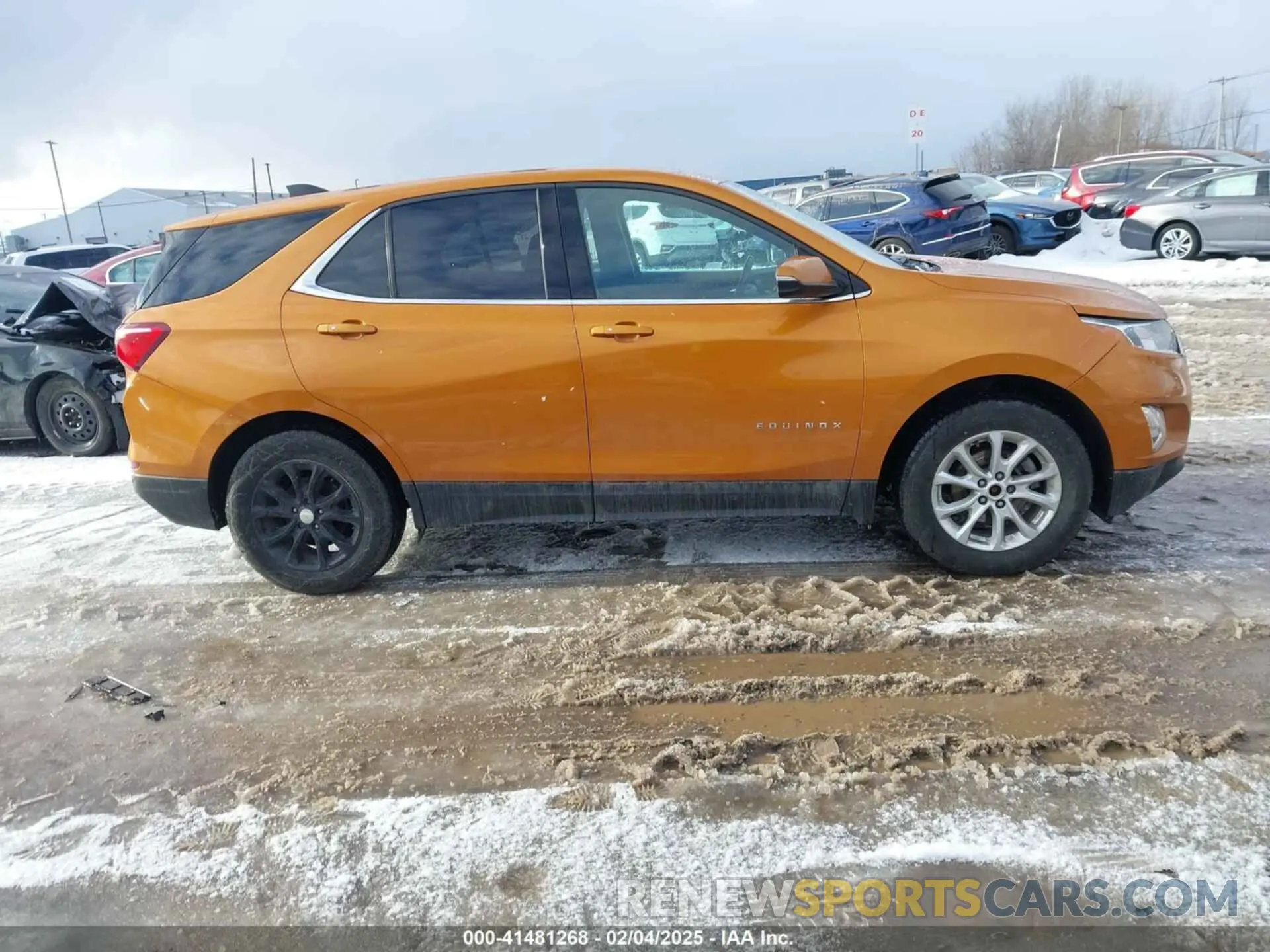 13 fotografías del automóvil dañado 2GNAXUEV3K6106004 CHEVROLET EQUINOX 2019
