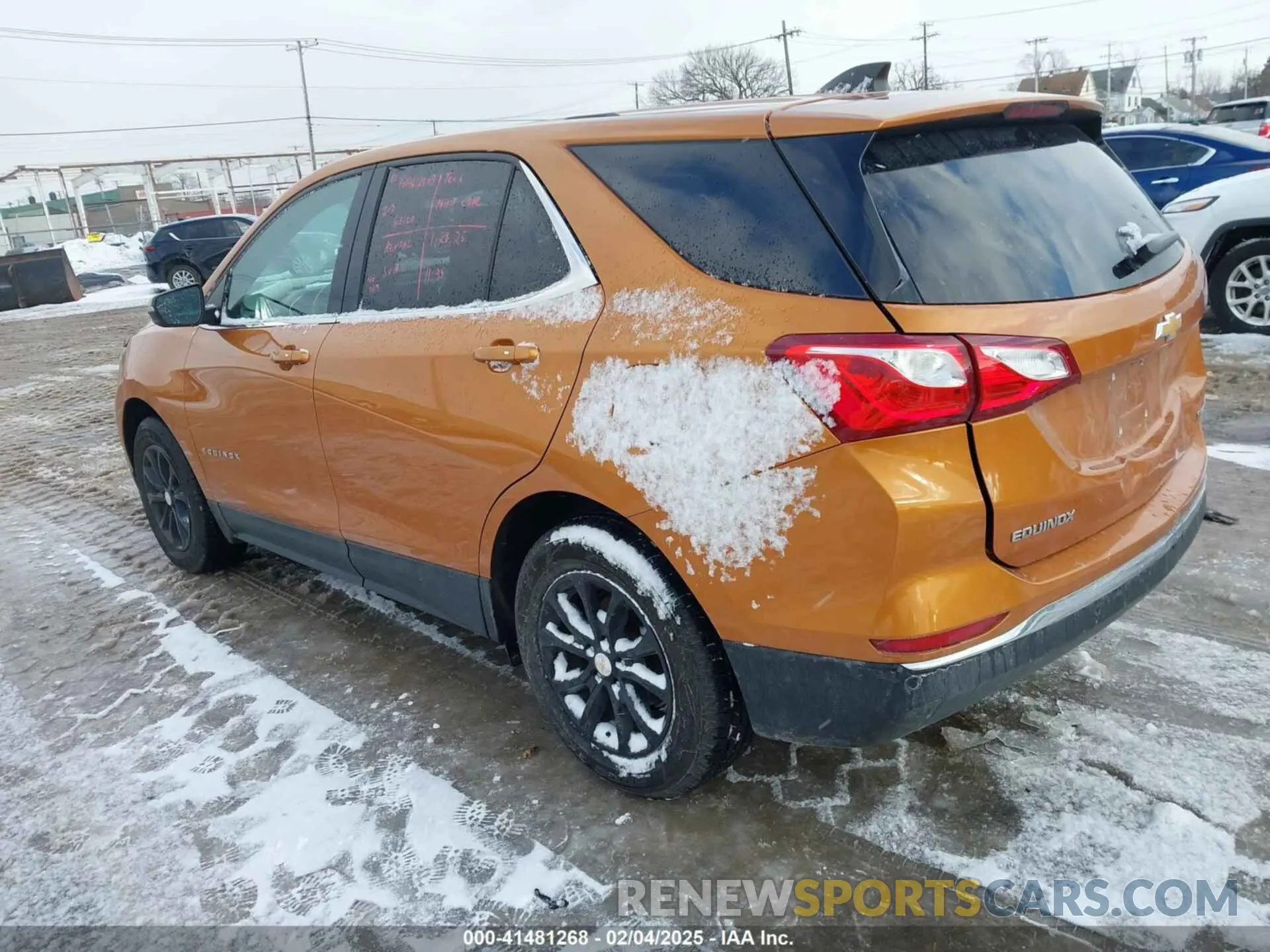 3 fotografías del automóvil dañado 2GNAXUEV3K6106004 CHEVROLET EQUINOX 2019