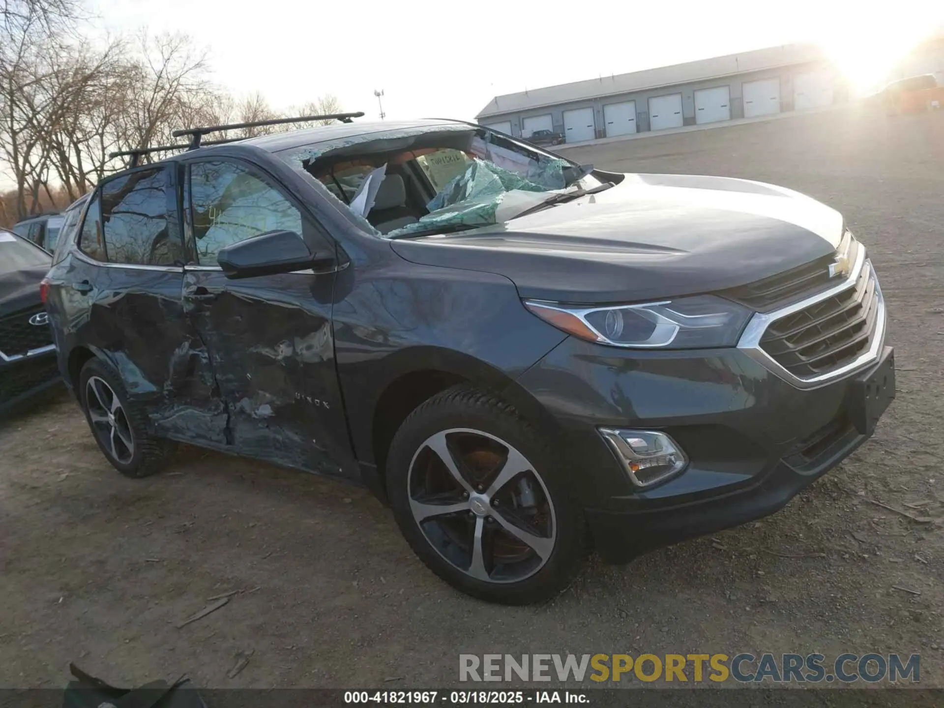 6 fotografías del automóvil dañado 2GNAXUEV3K6129735 CHEVROLET EQUINOX 2019