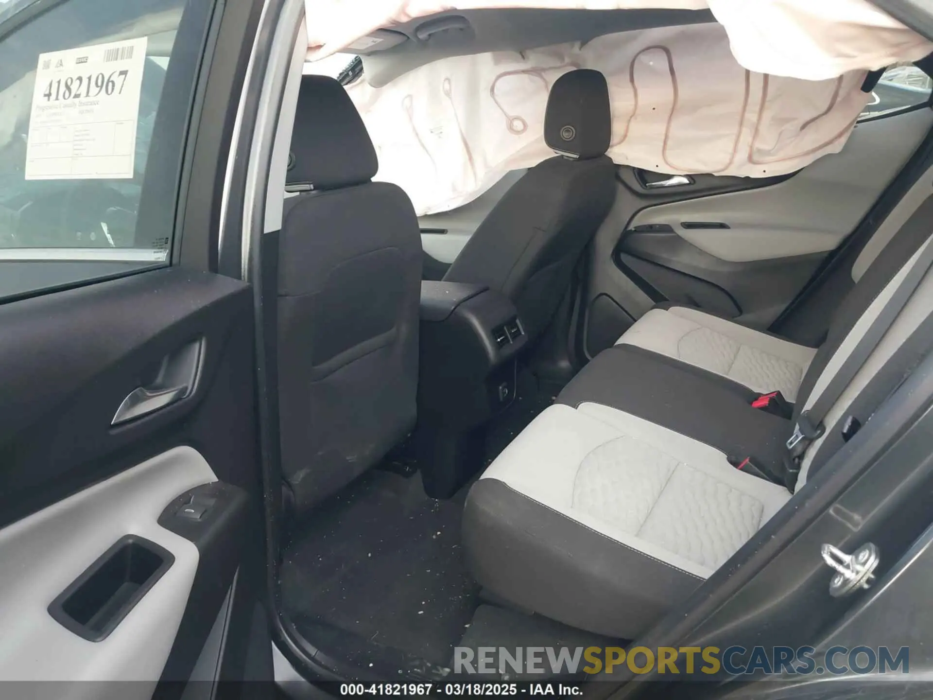 8 fotografías del automóvil dañado 2GNAXUEV3K6129735 CHEVROLET EQUINOX 2019