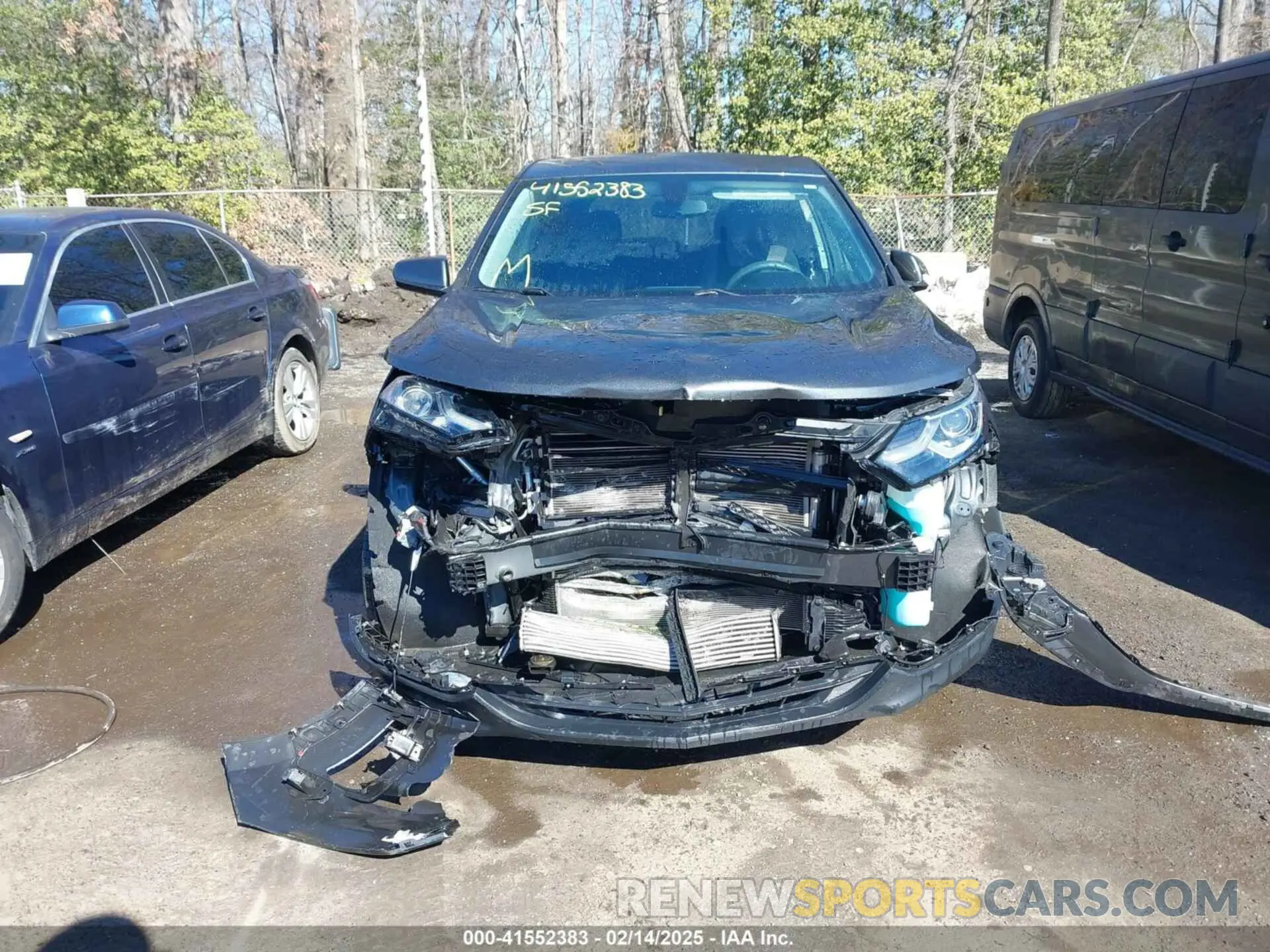 12 fotografías del automóvil dañado 2GNAXUEV4K6187658 CHEVROLET EQUINOX 2019