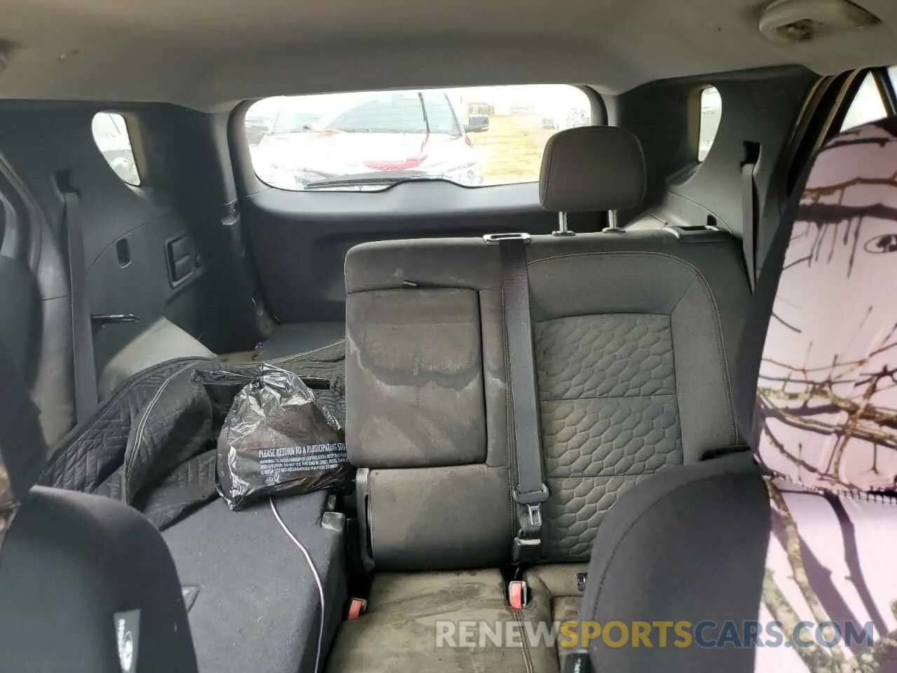 10 fotografías del automóvil dañado 2GNAXUEV4K6277182 CHEVROLET EQUINOX 2019