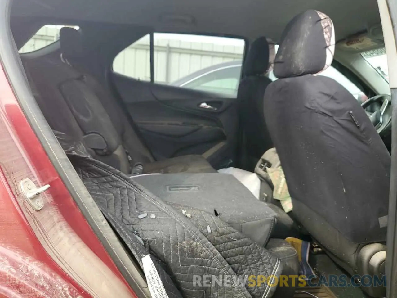 11 fotografías del automóvil dañado 2GNAXUEV4K6277182 CHEVROLET EQUINOX 2019
