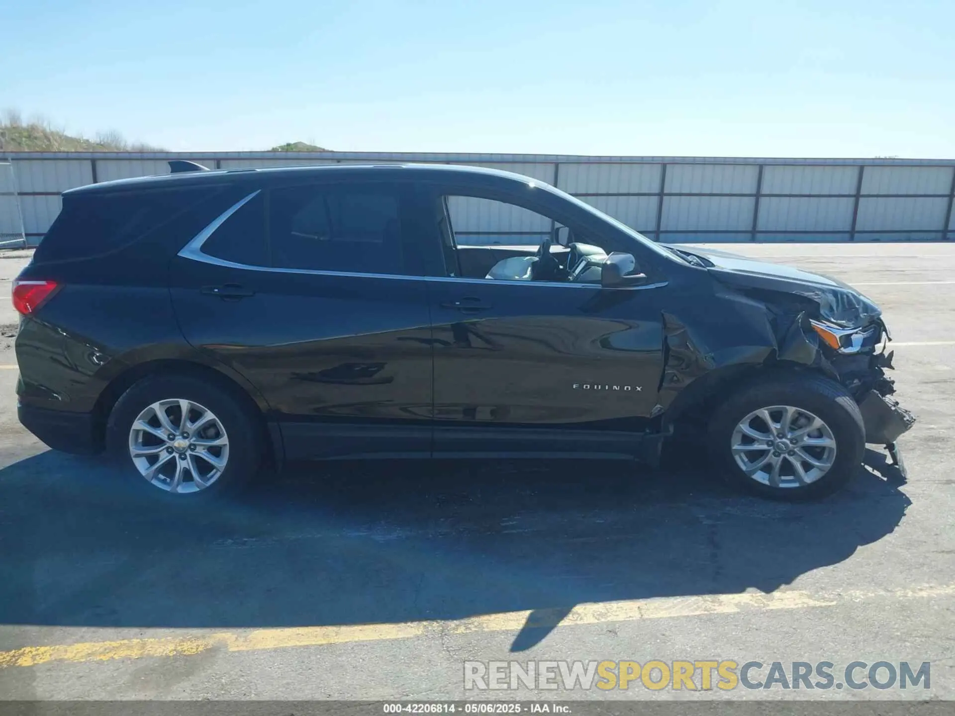 12 fotografías del automóvil dañado 2GNAXUEV5K6126433 CHEVROLET EQUINOX 2019