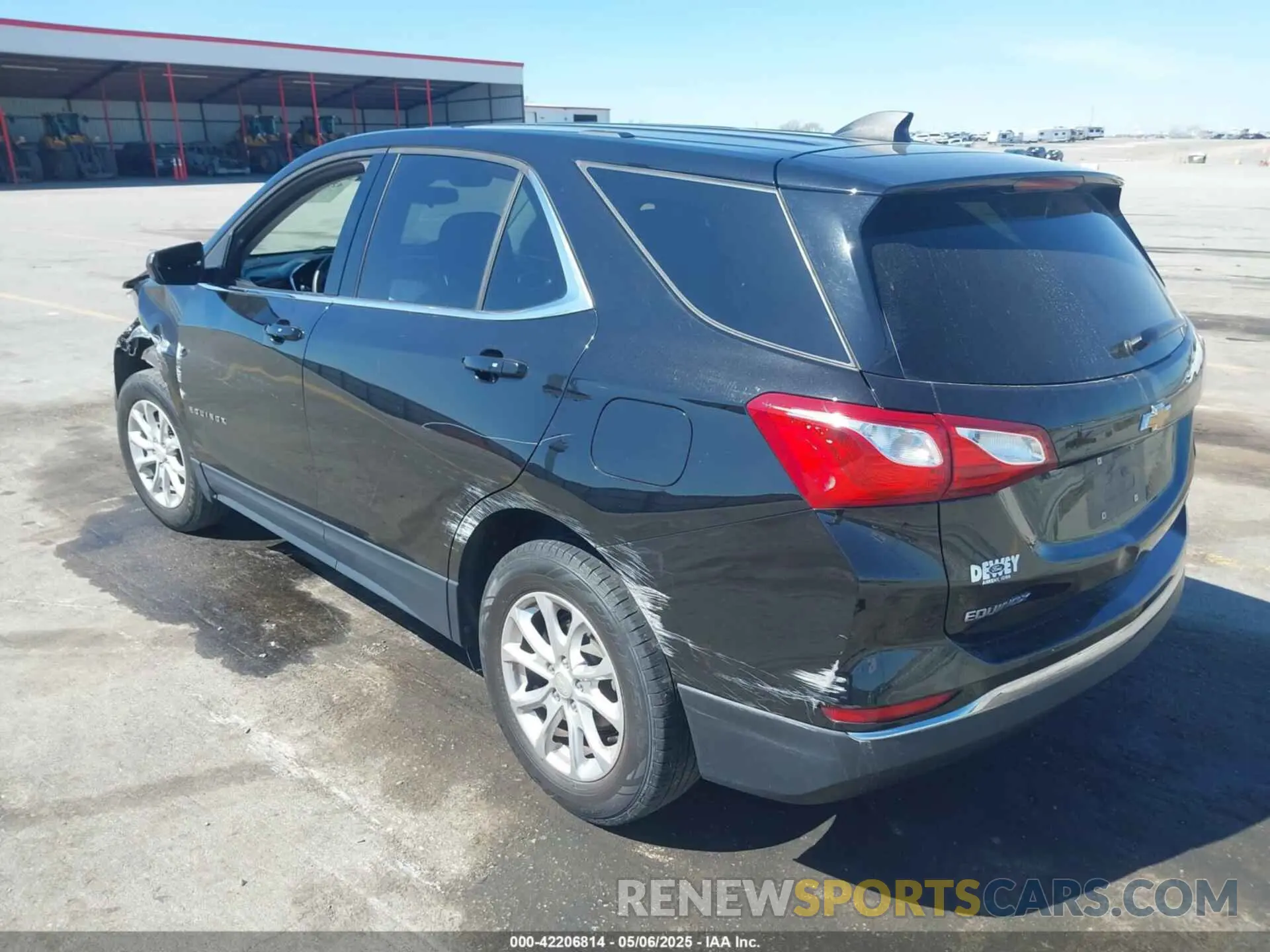 3 fotografías del automóvil dañado 2GNAXUEV5K6126433 CHEVROLET EQUINOX 2019