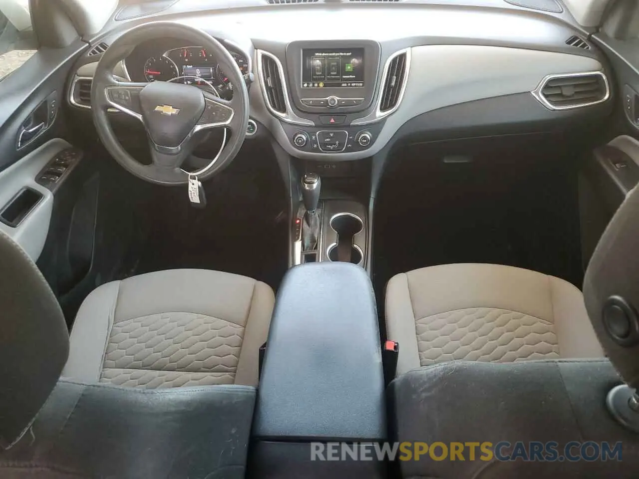 8 fotografías del automóvil dañado 2GNAXUEV5K6151462 CHEVROLET EQUINOX 2019