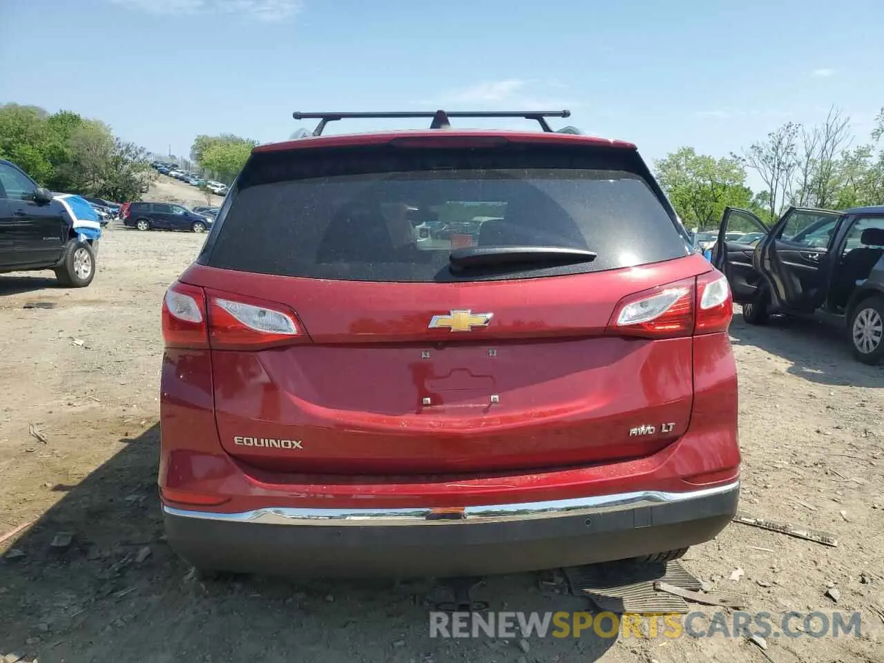 6 fotografías del automóvil dañado 2GNAXUEV5K6212373 CHEVROLET EQUINOX 2019