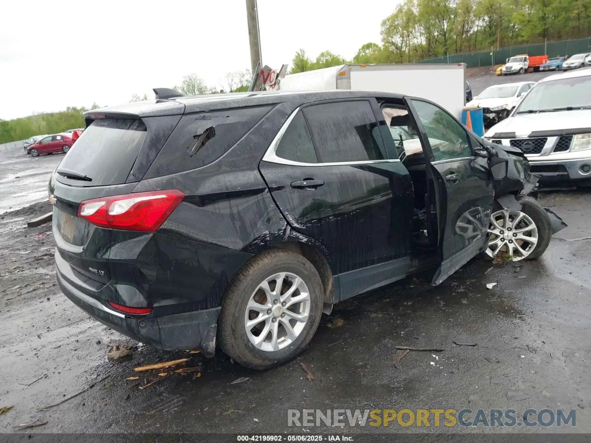 4 fotografías del automóvil dañado 2GNAXUEV5K6231733 CHEVROLET EQUINOX 2019