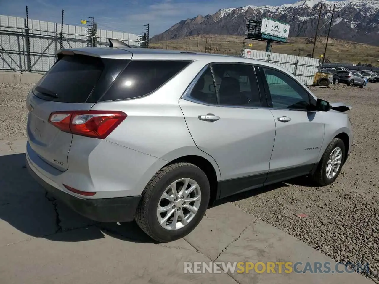 3 fotografías del automóvil dañado 2GNAXUEV6K6167864 CHEVROLET EQUINOX 2019