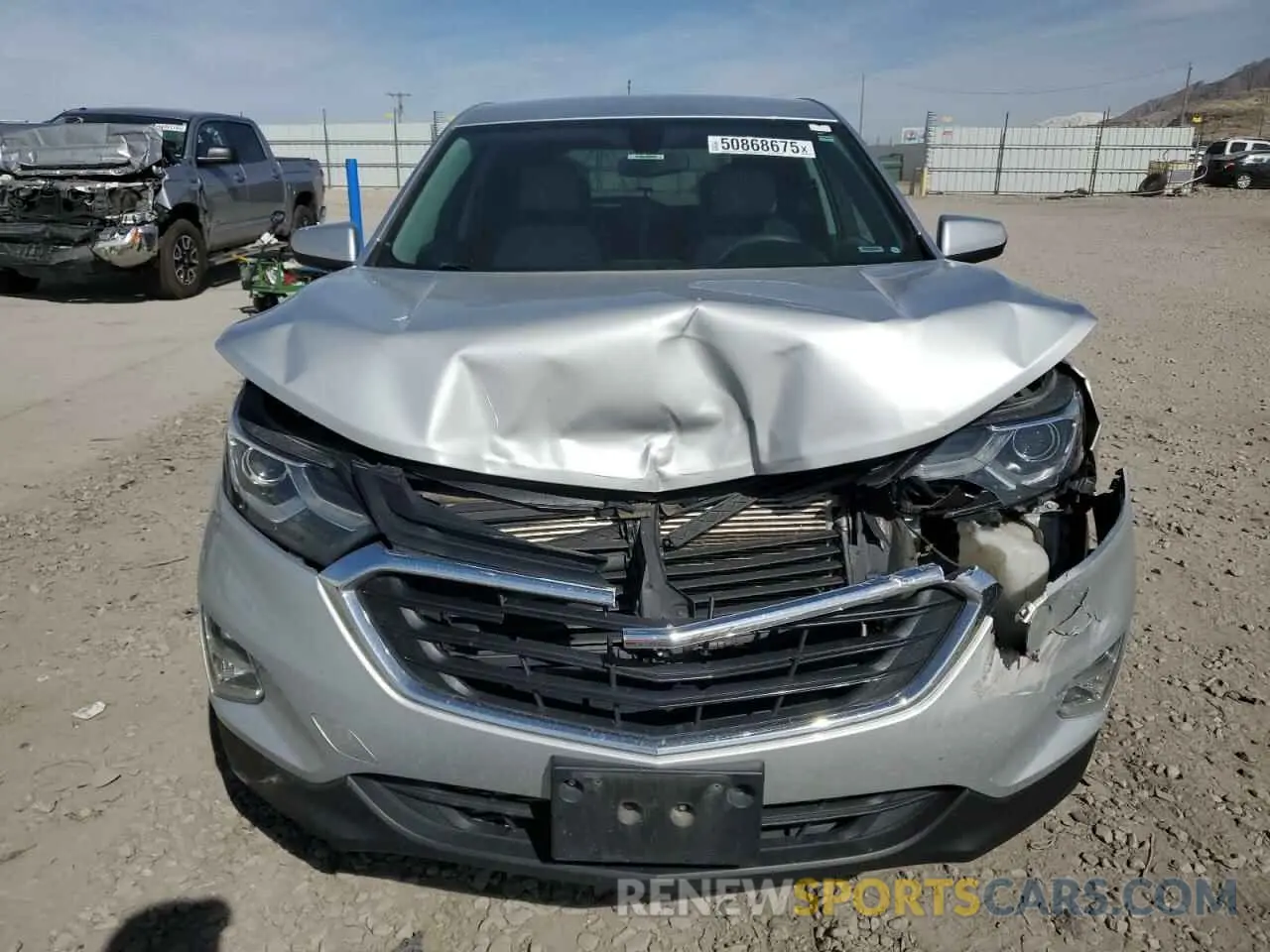 5 fotografías del automóvil dañado 2GNAXUEV6K6167864 CHEVROLET EQUINOX 2019