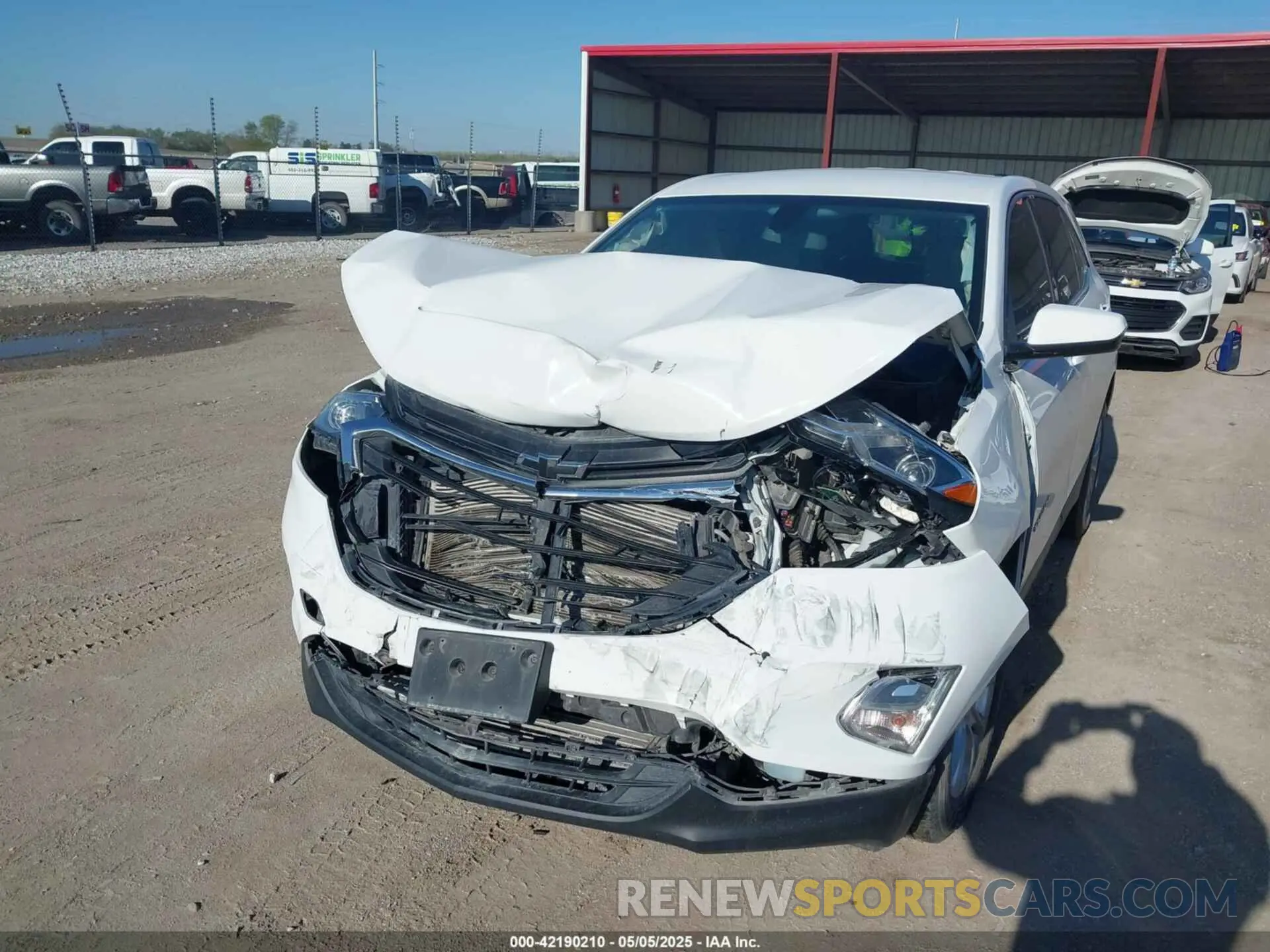 6 fotografías del automóvil dañado 2GNAXUEV6K6184213 CHEVROLET EQUINOX 2019