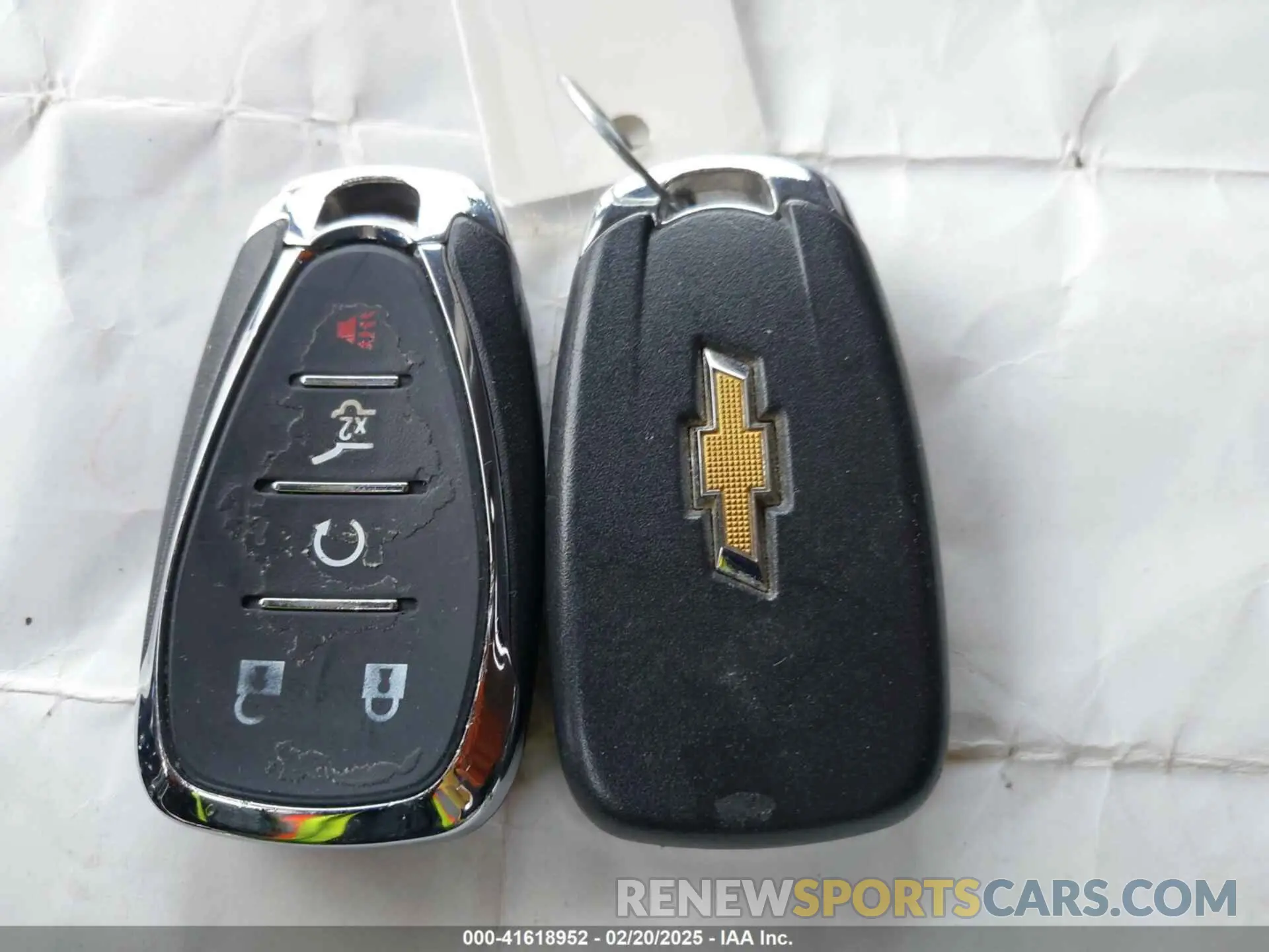 11 fotografías del automóvil dañado 2GNAXUEV6K6281489 CHEVROLET EQUINOX 2019