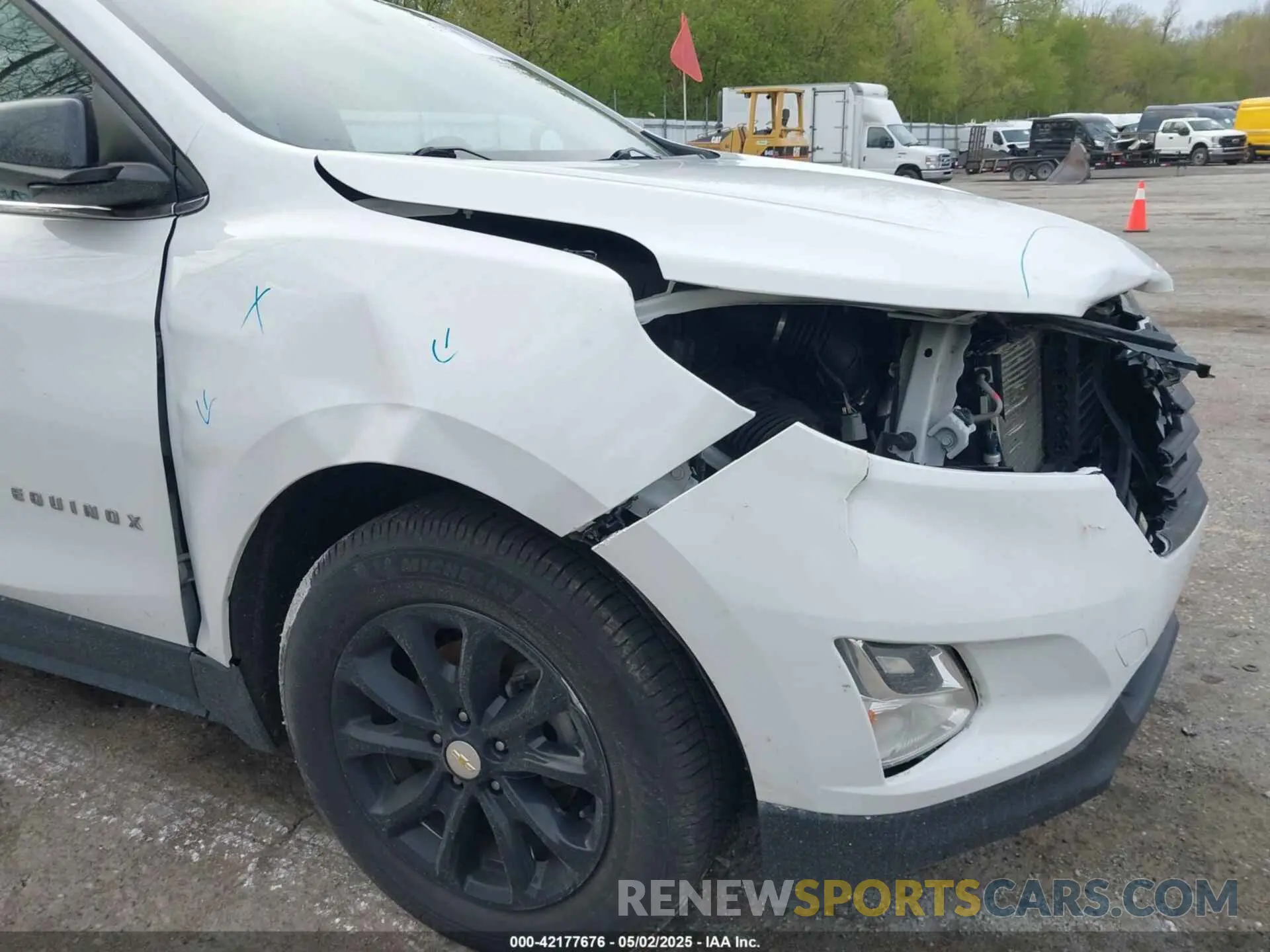 17 fotografías del automóvil dañado 2GNAXUEV7K6118561 CHEVROLET EQUINOX 2019