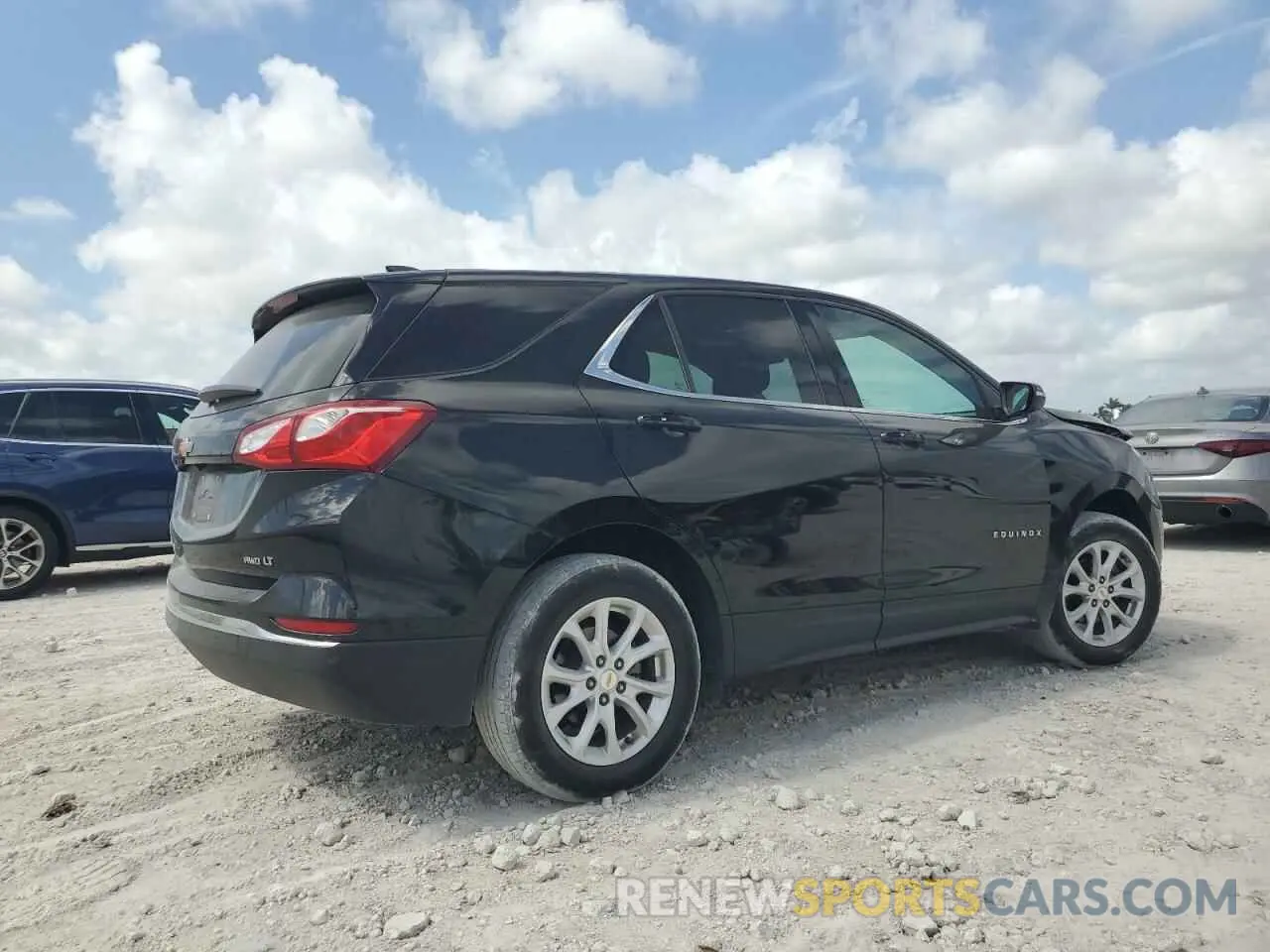3 fotografías del automóvil dañado 2GNAXUEV7K6233256 CHEVROLET EQUINOX 2019