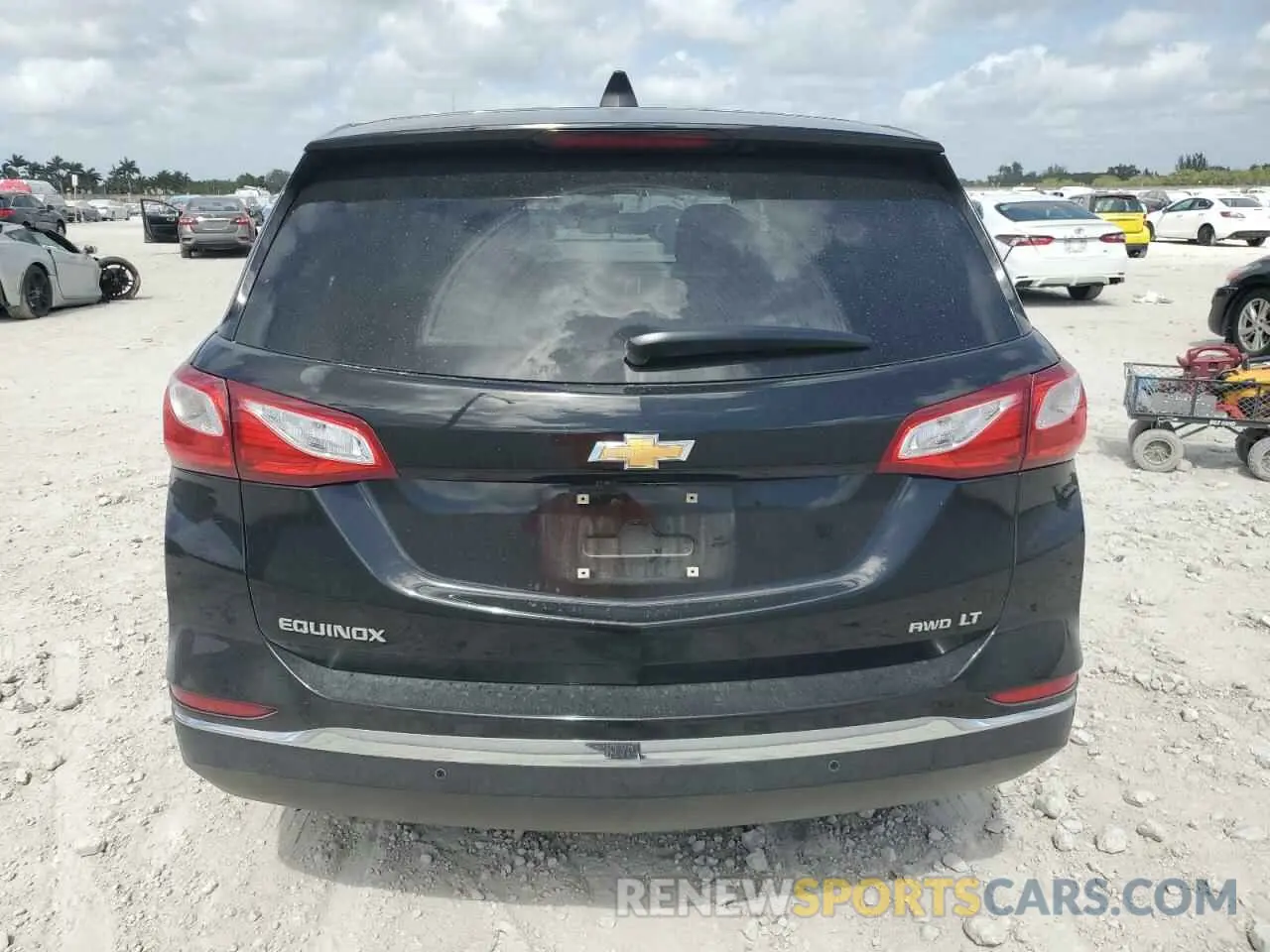 6 fotografías del automóvil dañado 2GNAXUEV7K6233256 CHEVROLET EQUINOX 2019