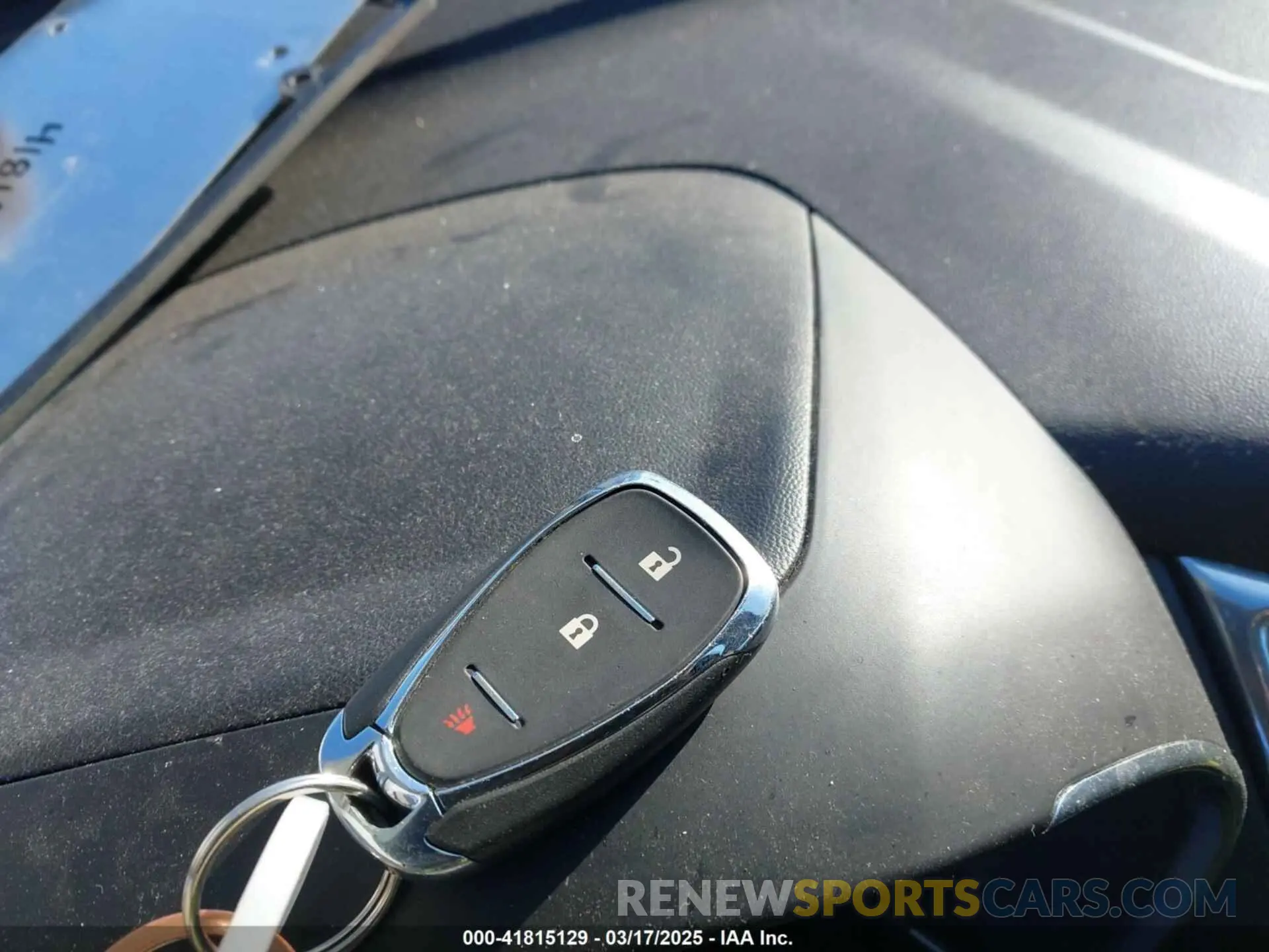 11 fotografías del automóvil dañado 2GNAXUEV7K6242703 CHEVROLET EQUINOX 2019