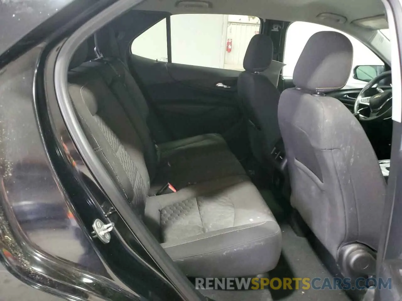 11 fotografías del automóvil dañado 2GNAXUEV7K6269089 CHEVROLET EQUINOX 2019