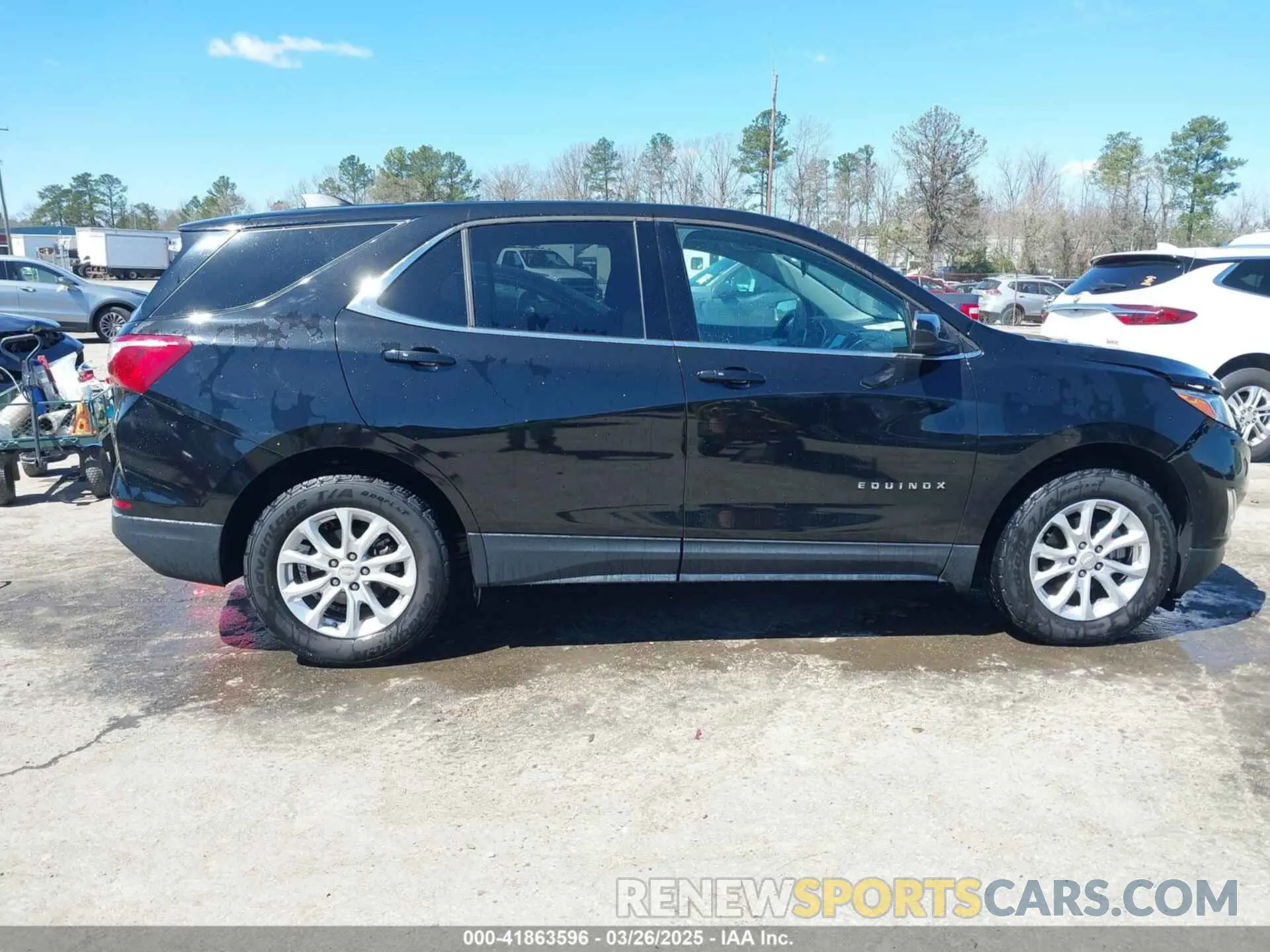 13 fotografías del automóvil dañado 2GNAXUEV8K6116544 CHEVROLET EQUINOX 2019