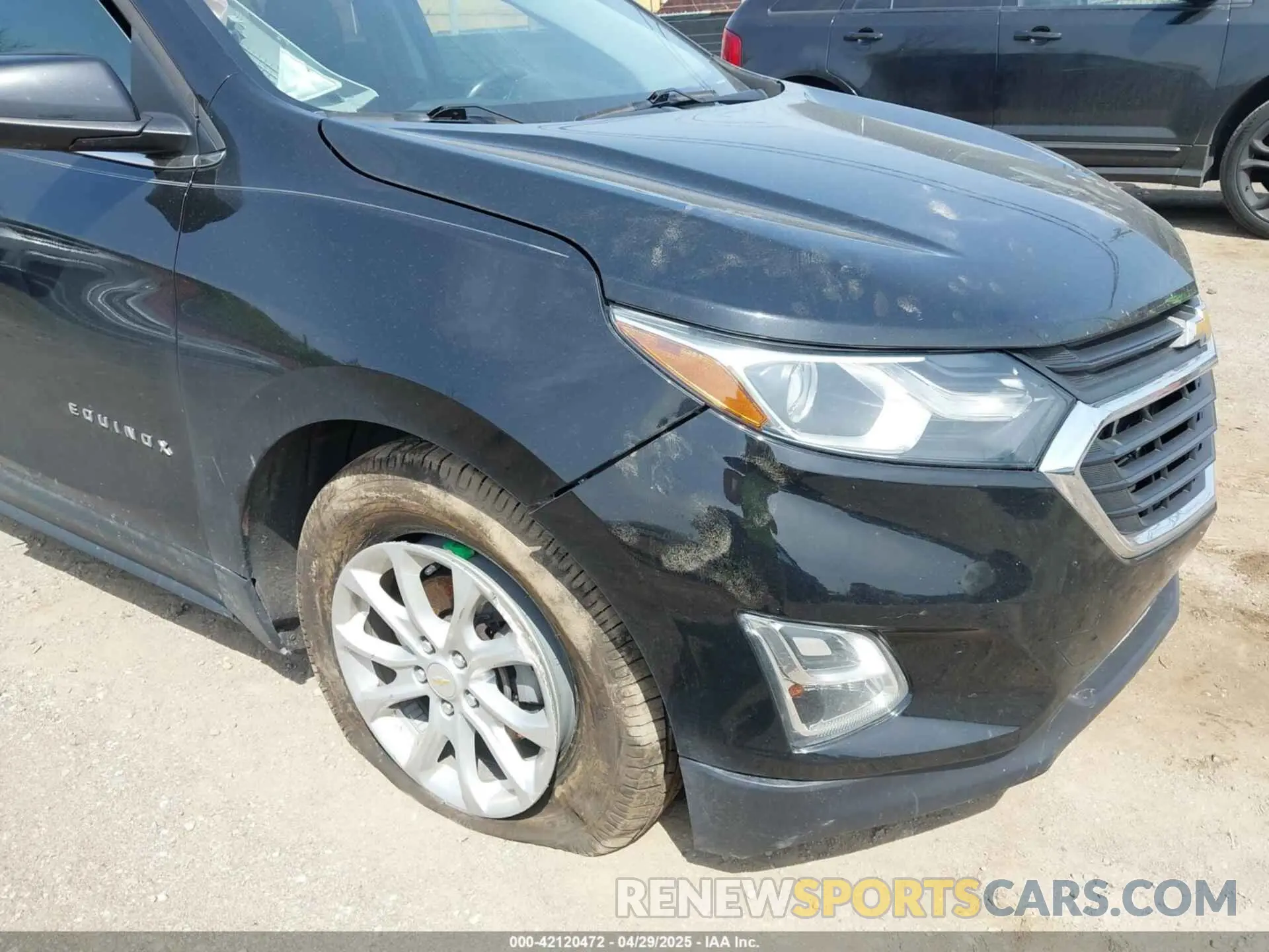 12 fotografías del automóvil dañado 2GNAXUEV8K6120044 CHEVROLET EQUINOX 2019