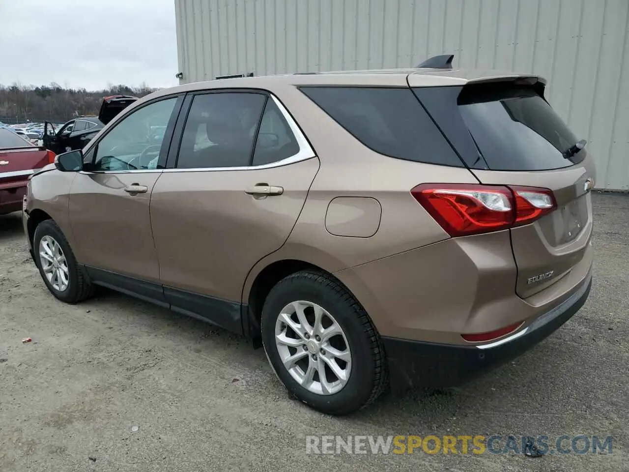 2 fotografías del automóvil dañado 2GNAXUEV8K6132839 CHEVROLET EQUINOX 2019