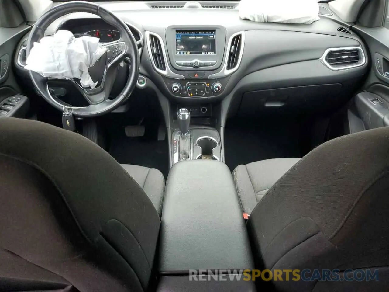 8 fotografías del automóvil dañado 2GNAXUEV8K6132839 CHEVROLET EQUINOX 2019