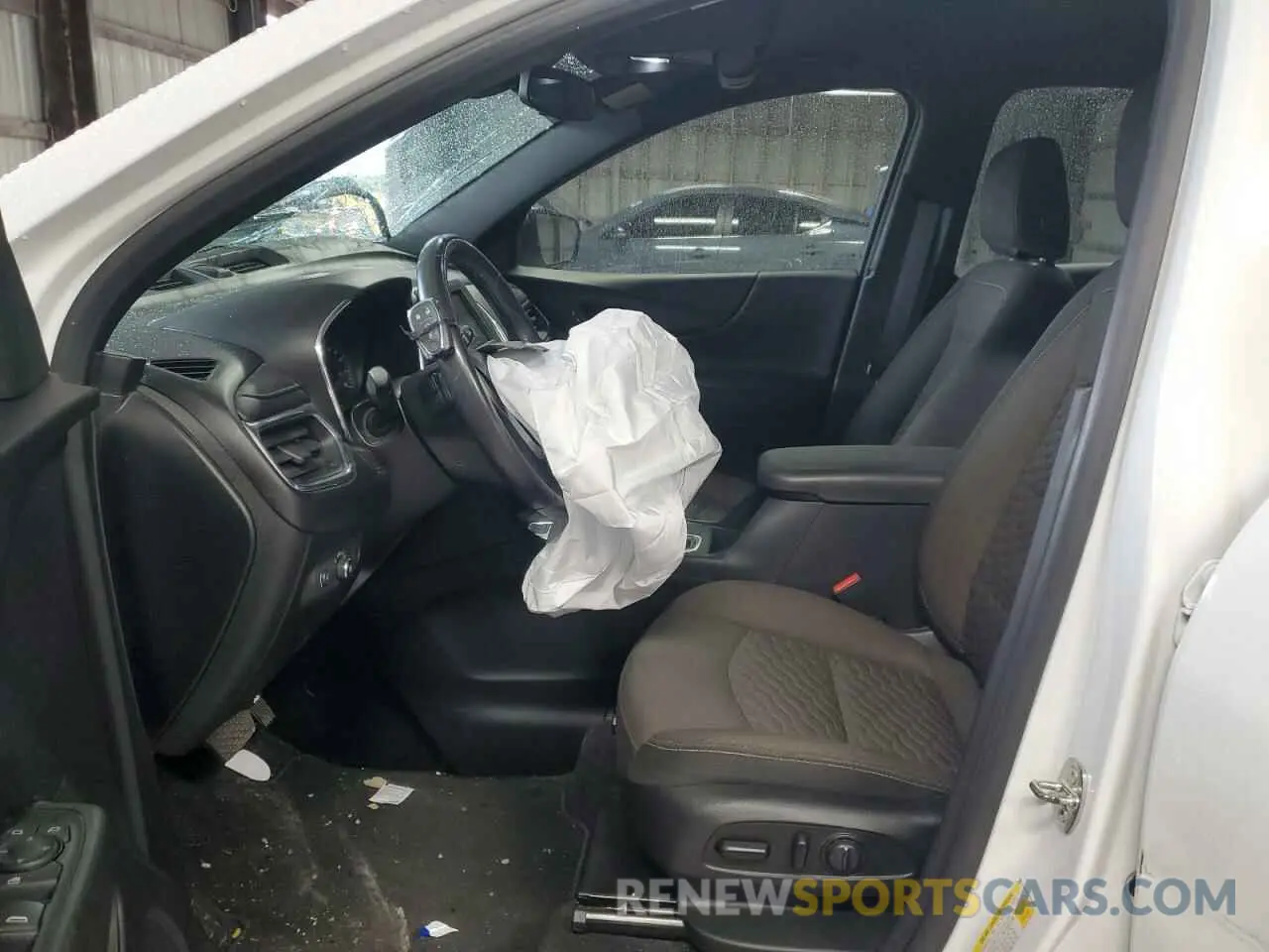 7 fotografías del automóvil dañado 2GNAXUEV8K6192488 CHEVROLET EQUINOX 2019