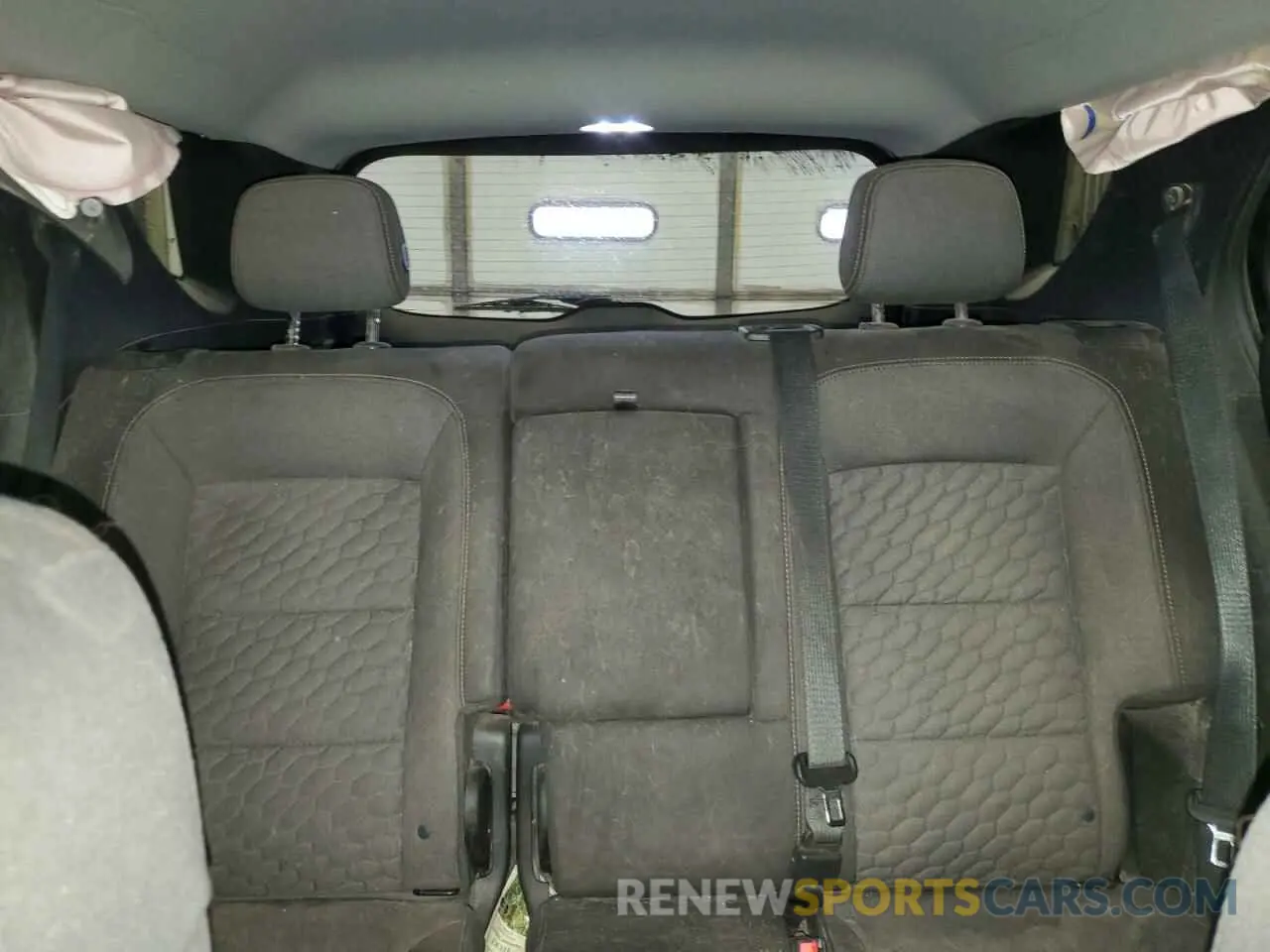 10 fotografías del automóvil dañado 2GNAXUEV8K6243455 CHEVROLET EQUINOX 2019