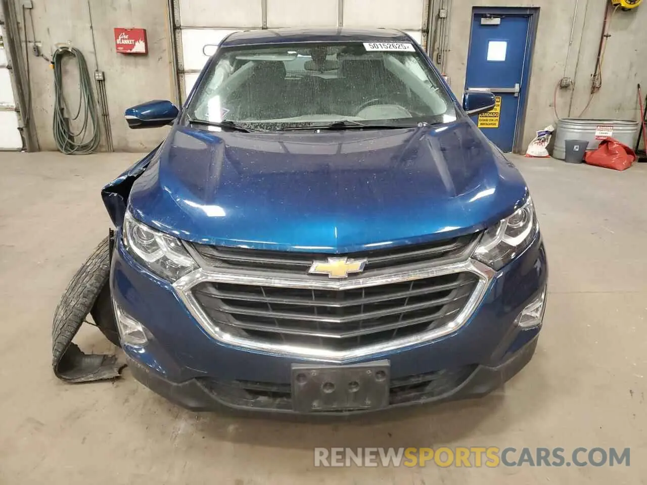 5 fotografías del automóvil dañado 2GNAXUEV8K6243455 CHEVROLET EQUINOX 2019