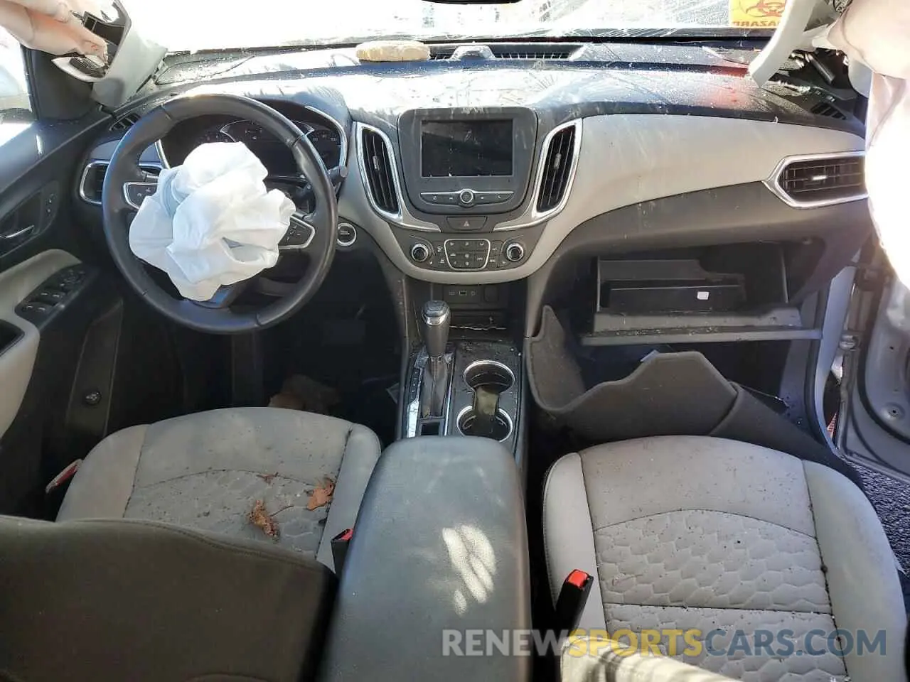 8 fotografías del automóvil dañado 2GNAXUEV8K6271563 CHEVROLET EQUINOX 2019