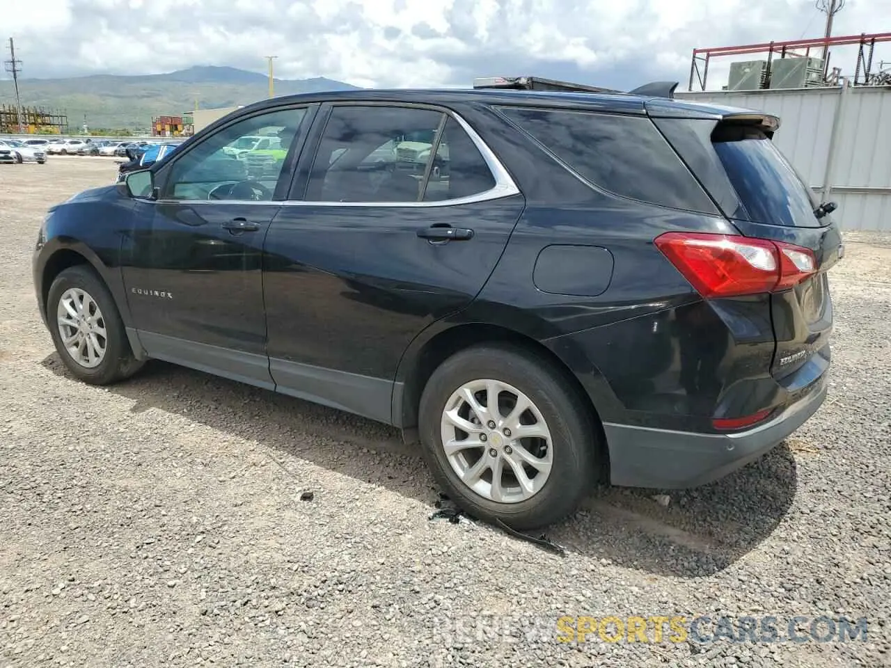2 fotografías del automóvil dañado 2GNAXUEV9K6127939 CHEVROLET EQUINOX 2019