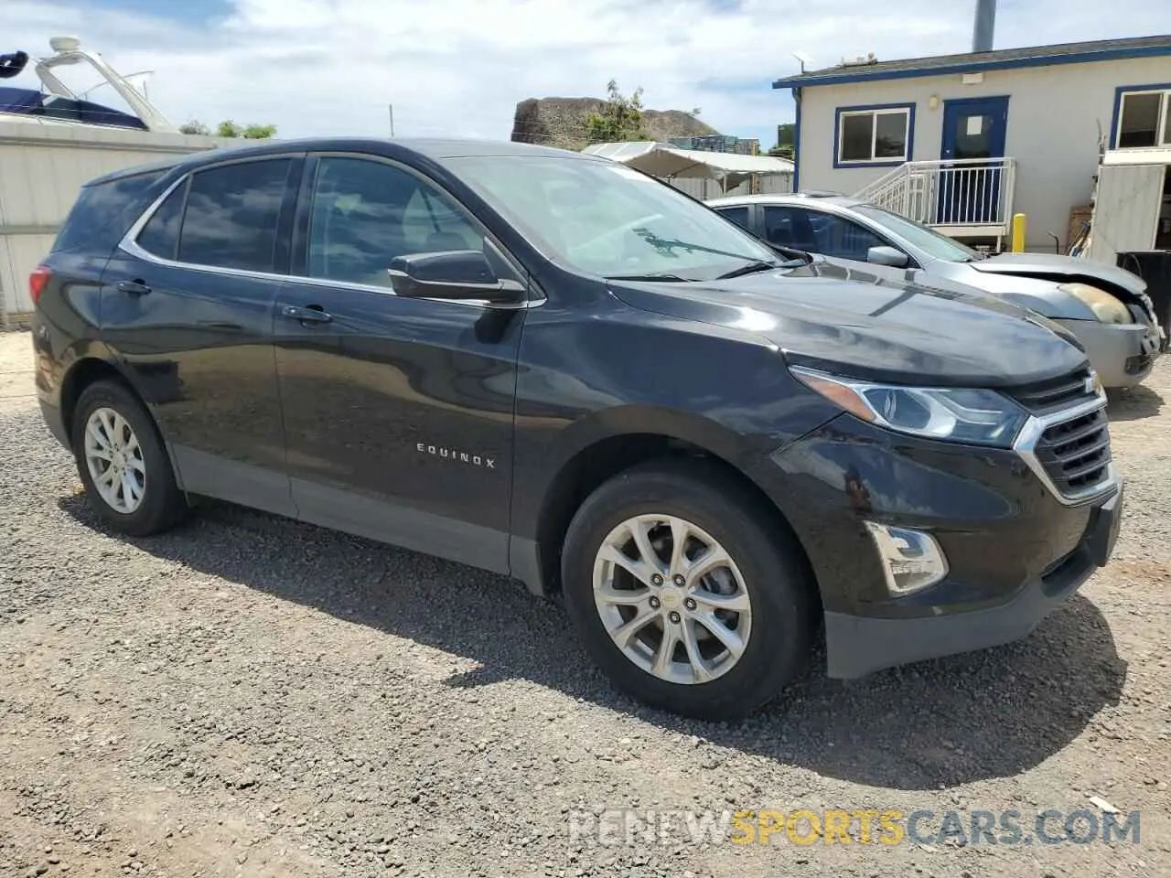 4 fotografías del automóvil dañado 2GNAXUEV9K6127939 CHEVROLET EQUINOX 2019