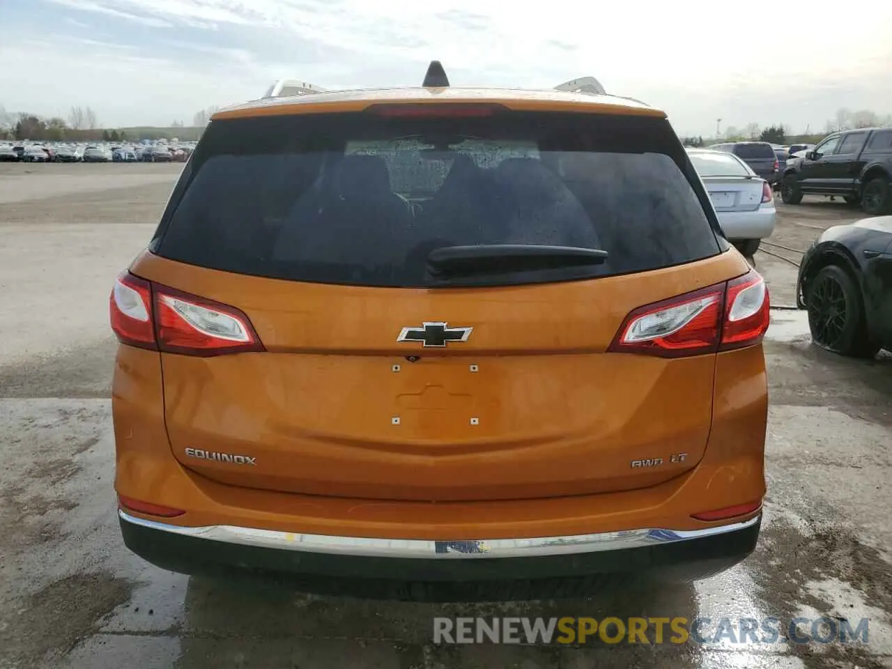 6 fotografías del automóvil dañado 2GNAXUEV9K6200811 CHEVROLET EQUINOX 2019