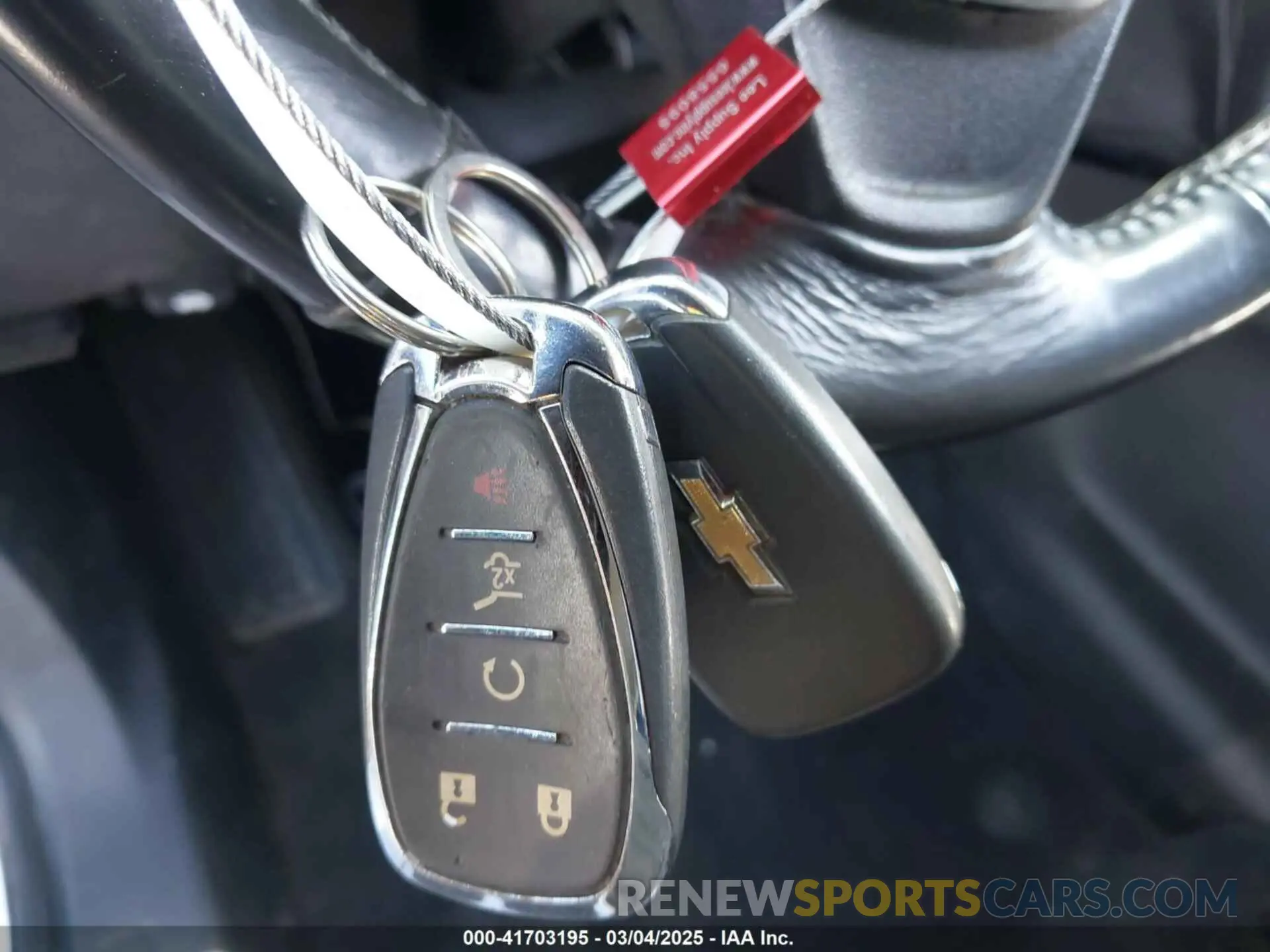 11 fotografías del automóvil dañado 2GNAXUEV9K6240368 CHEVROLET EQUINOX 2019
