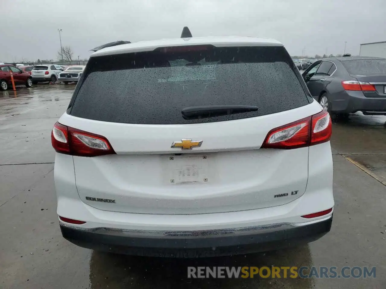 6 fotografías del automóvil dañado 2GNAXUEV9K6290882 CHEVROLET EQUINOX 2019