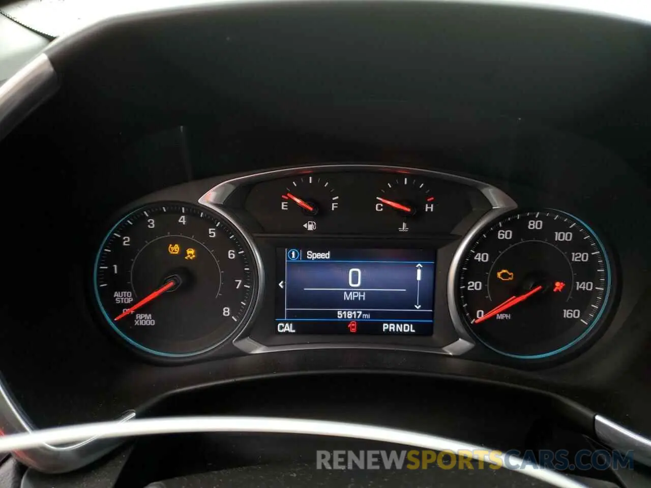 9 fotografías del automóvil dañado 2GNAXUEV9K6290882 CHEVROLET EQUINOX 2019