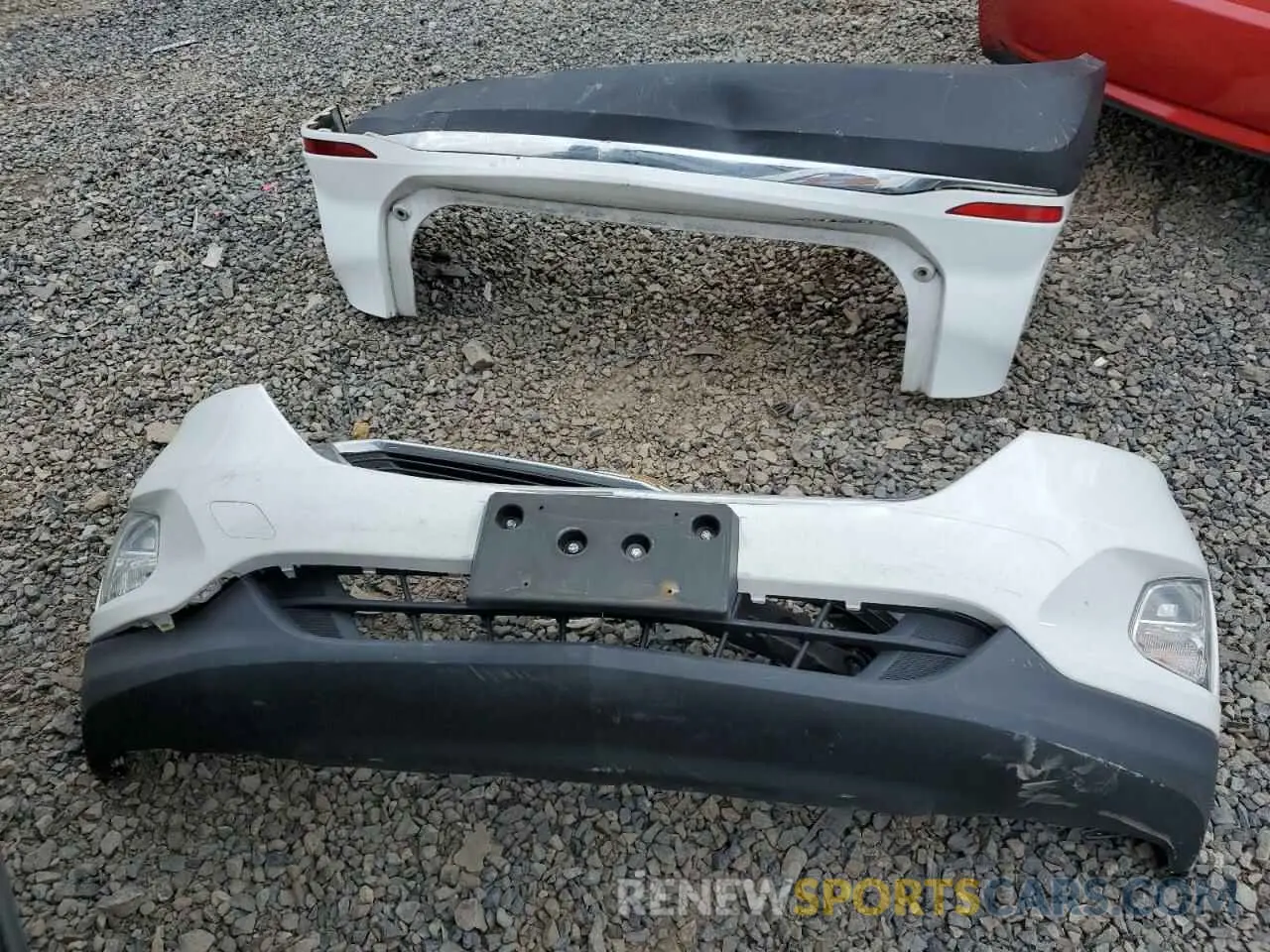 13 fotografías del automóvil dañado 2GNAXUEVXK6118098 CHEVROLET EQUINOX 2019