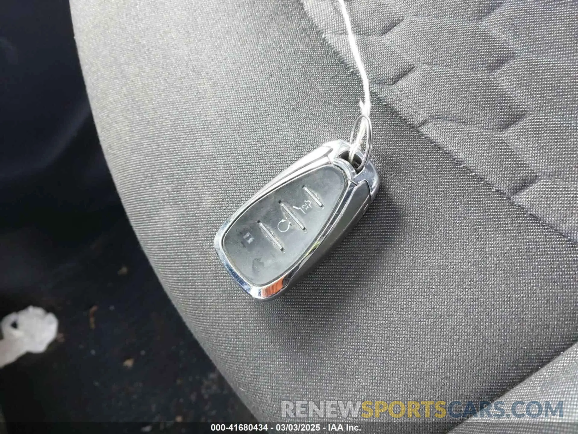 11 fotografías del automóvil dañado 2GNAXUEVXK6162392 CHEVROLET EQUINOX 2019
