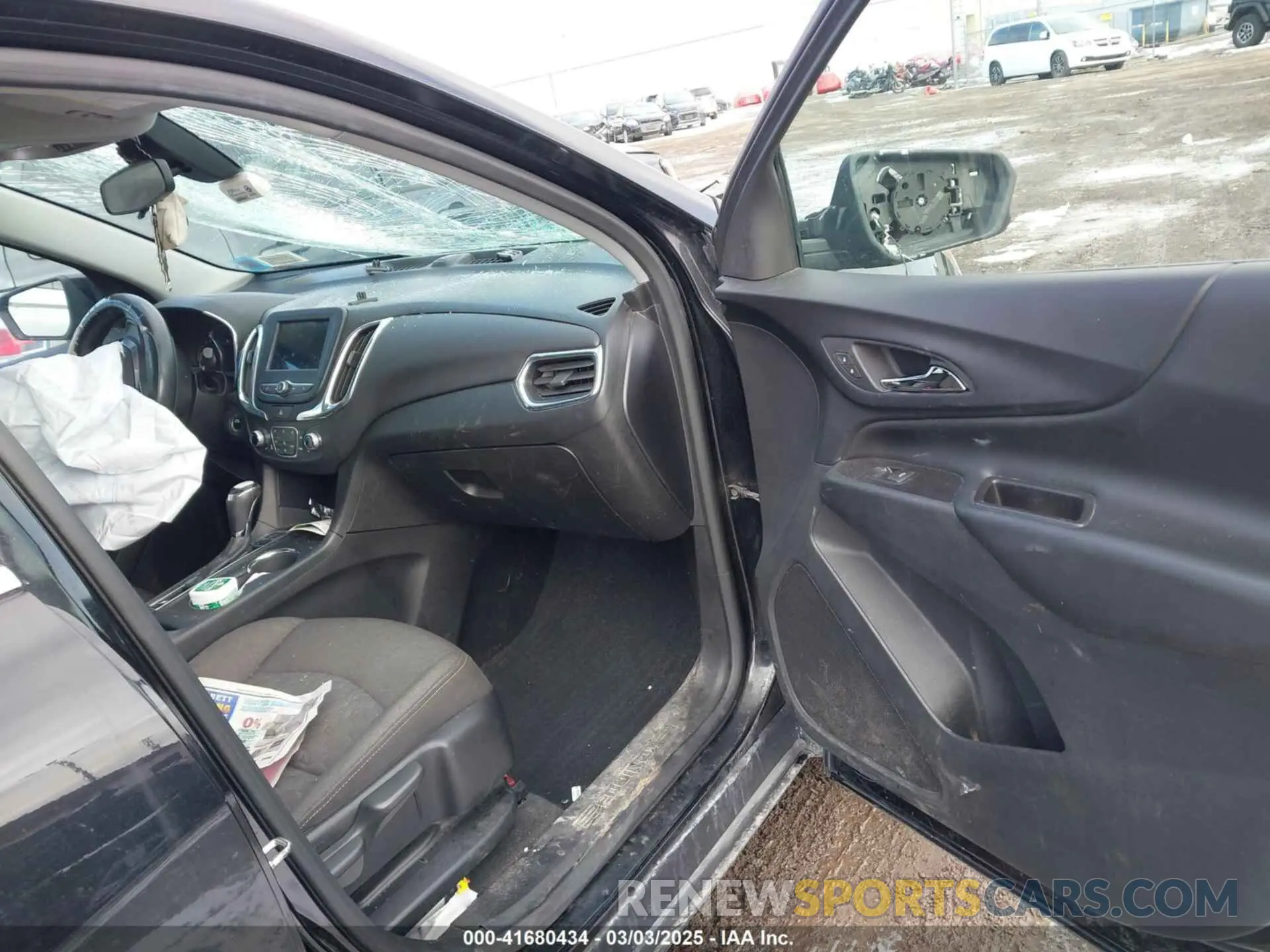 5 fotografías del automóvil dañado 2GNAXUEVXK6162392 CHEVROLET EQUINOX 2019